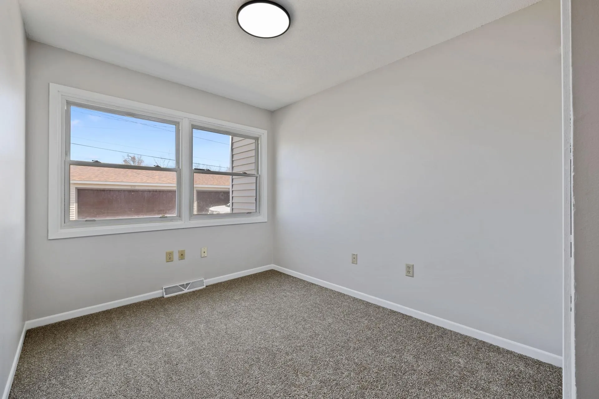 Photo 13 of 818 9th Street