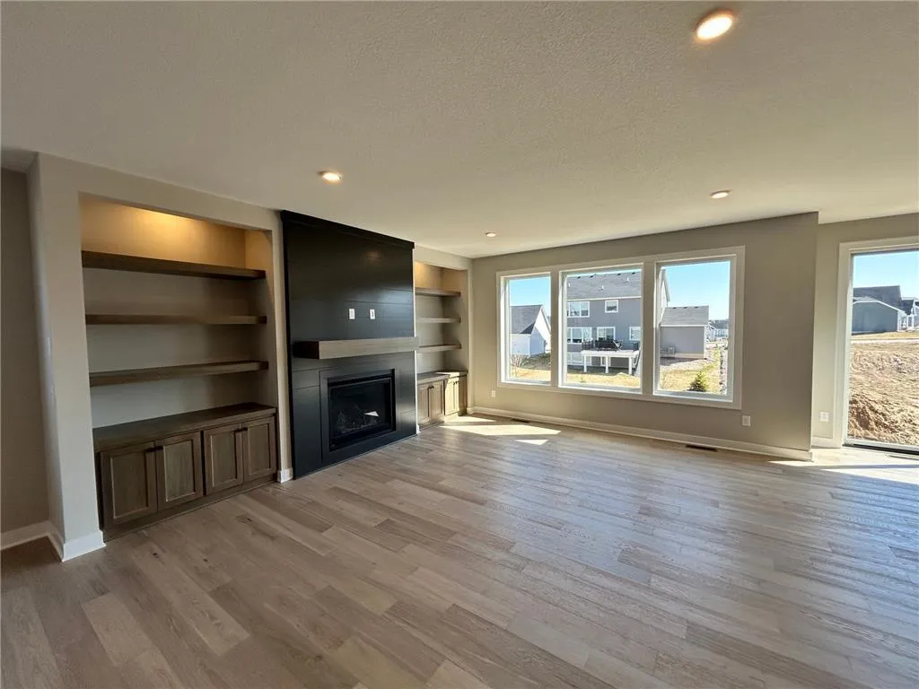 Photo 8 of 4097 Arbor Drive
