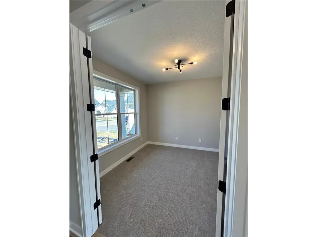 Photo 4 of 4097 Arbor Drive