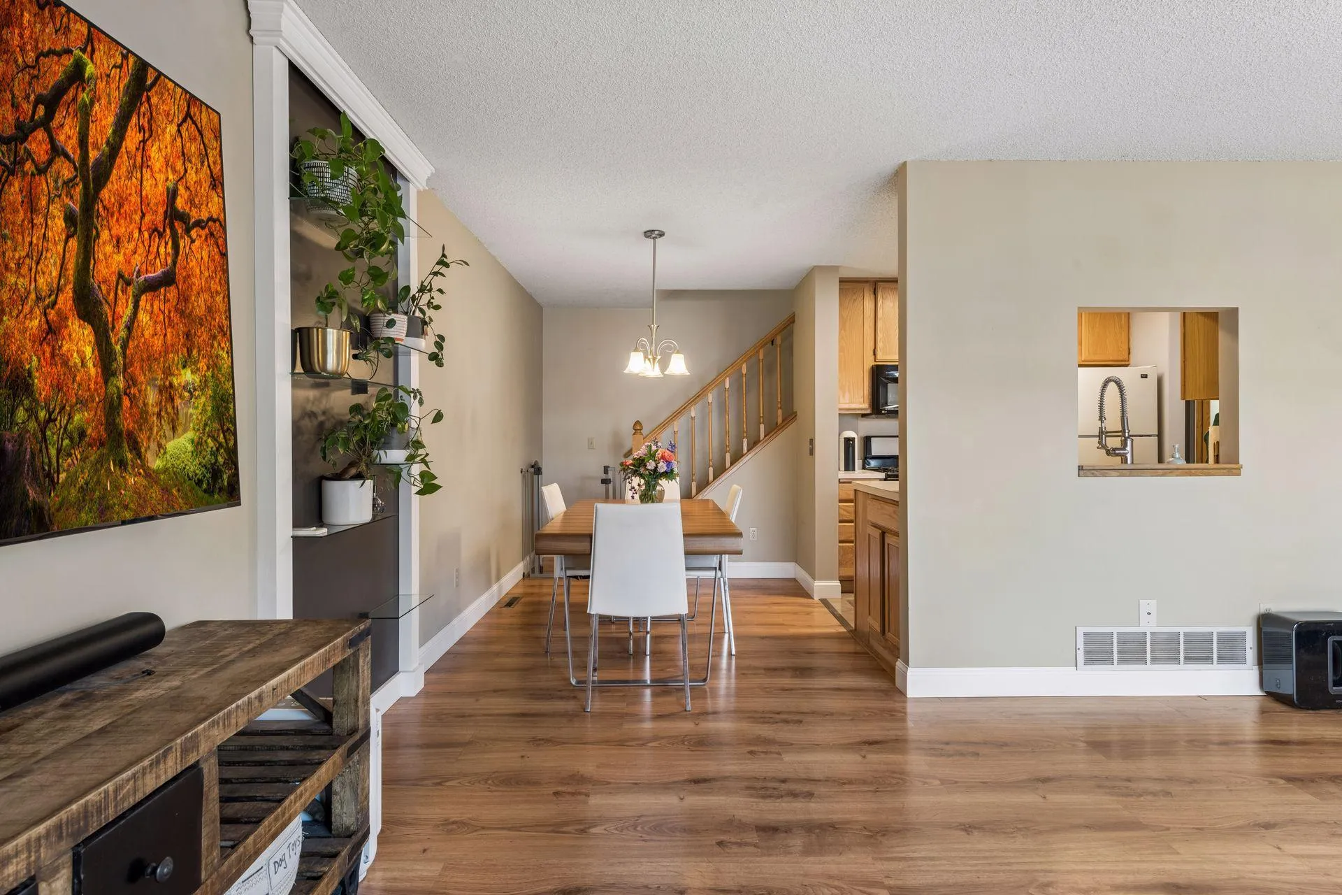 Photo 3 of 14371 Estates Avenue