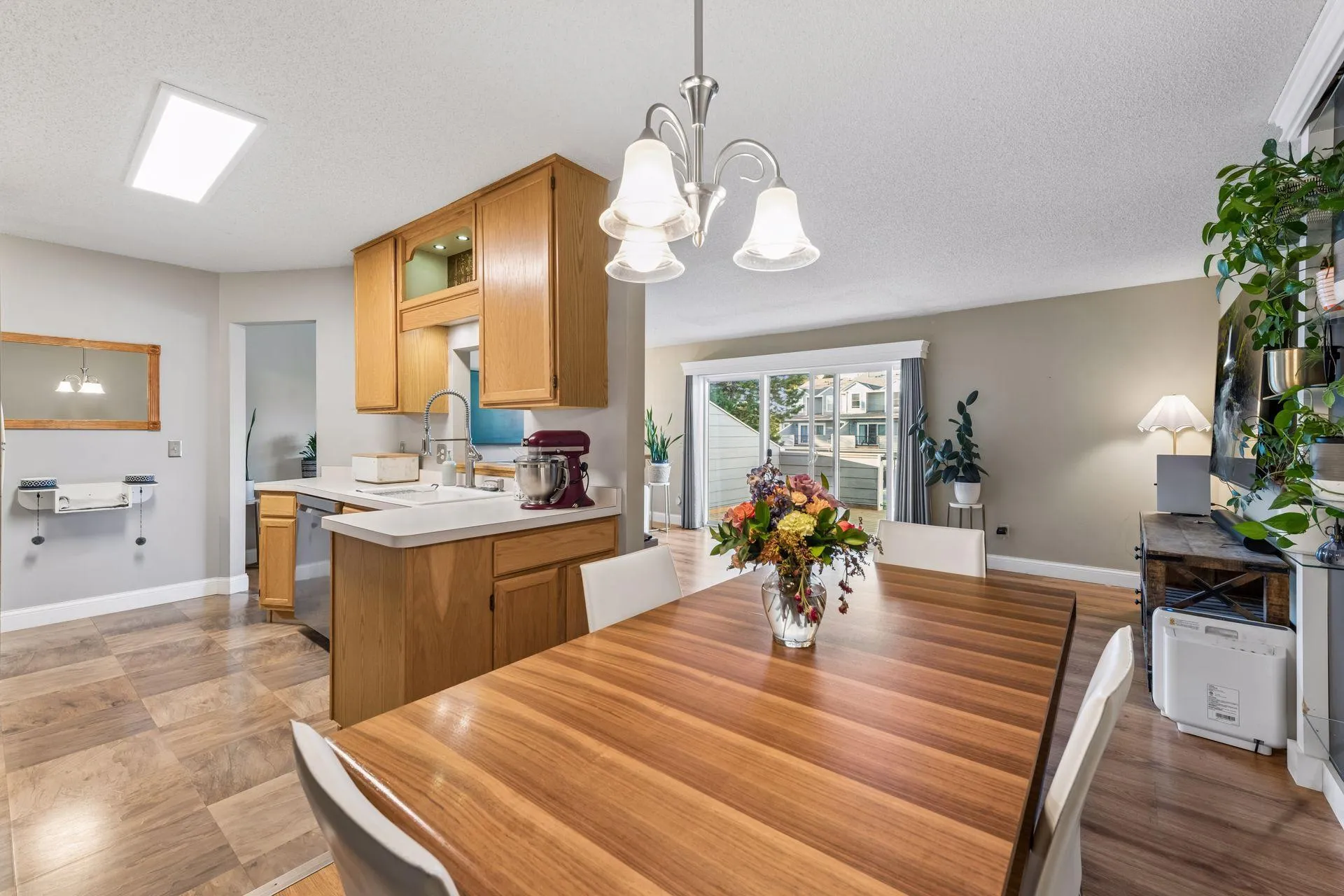 Photo 4 of 14371 Estates Avenue