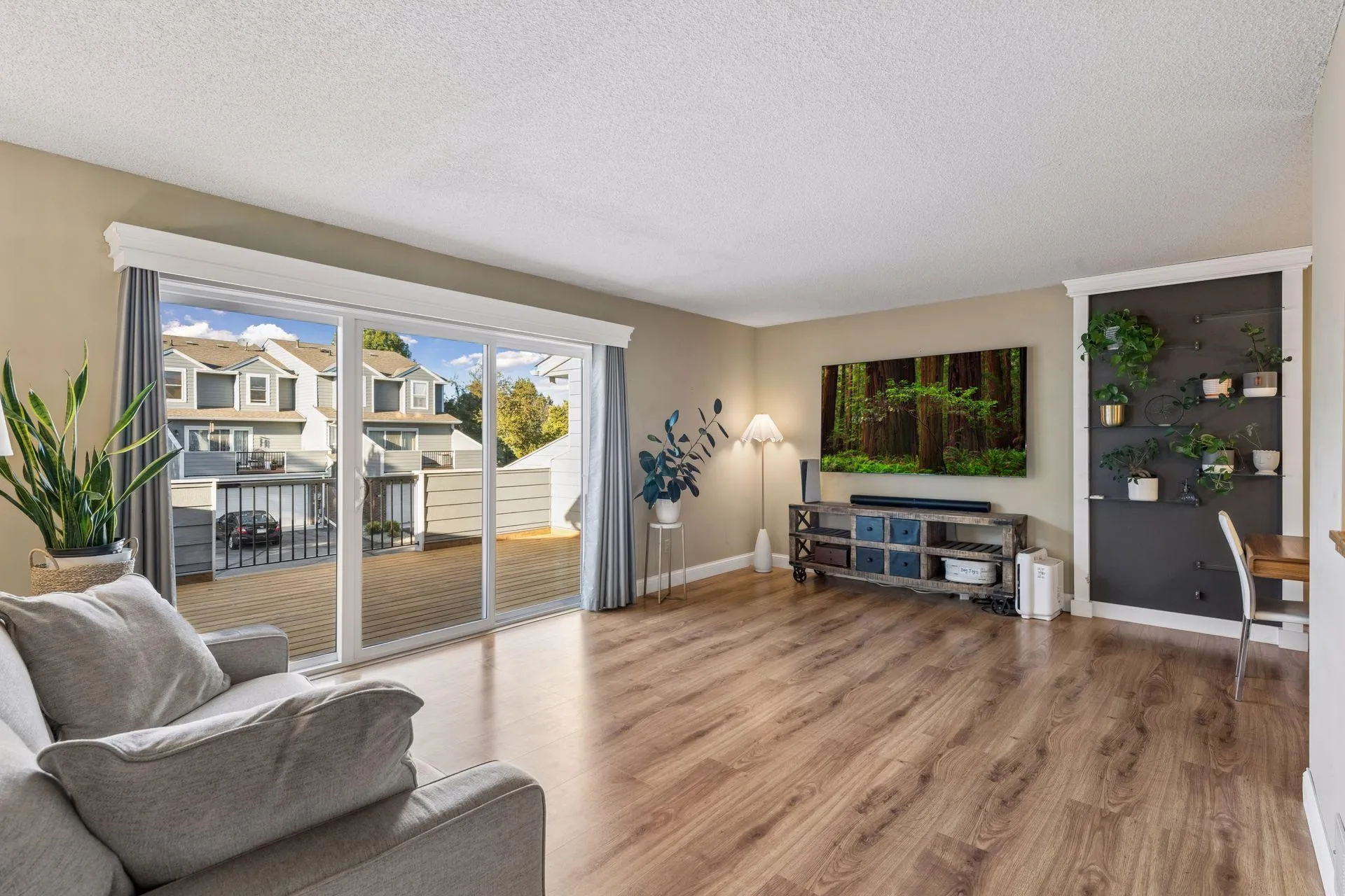 Photo 2 of 14371 Estates Avenue