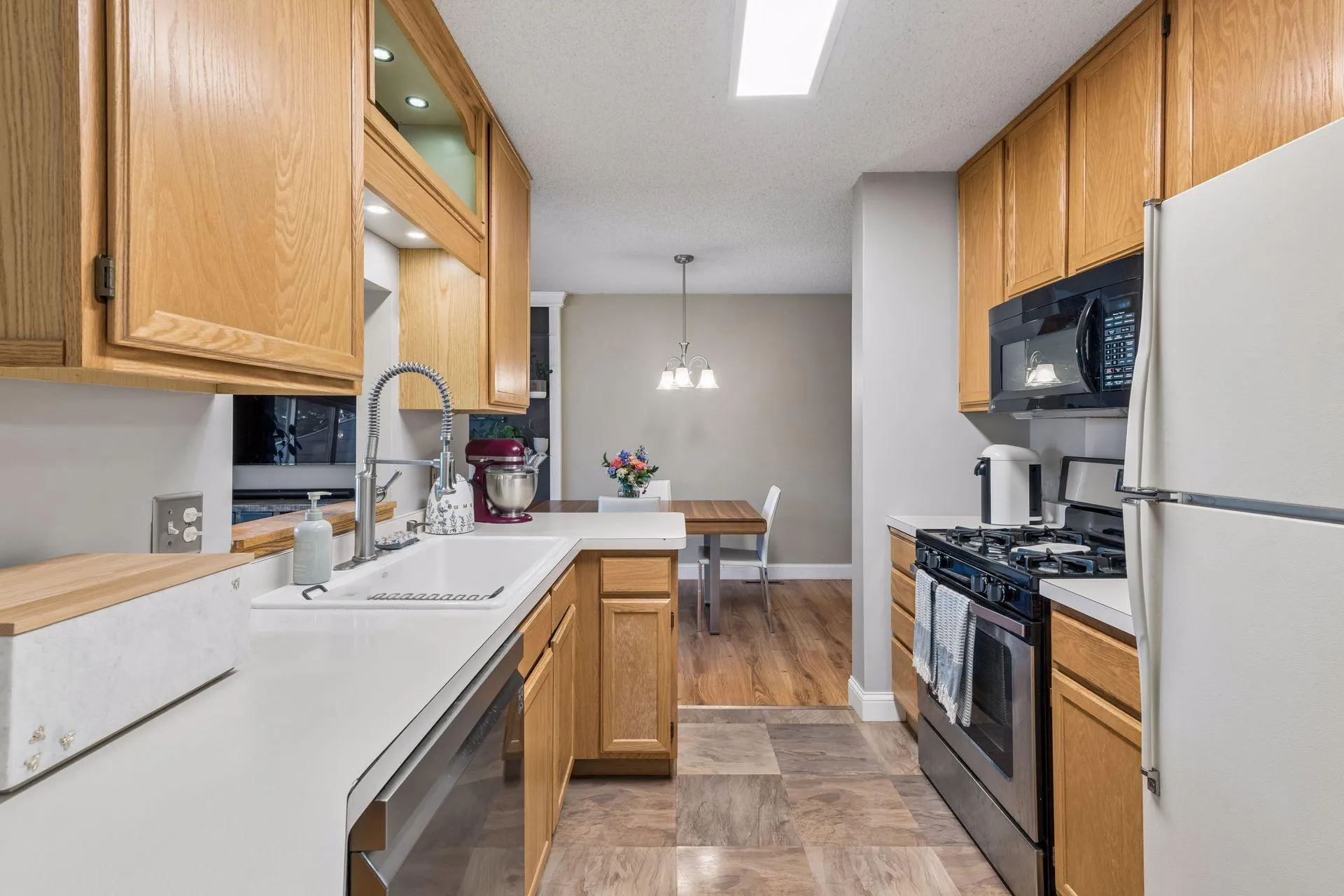 Photo 6 of 14371 Estates Avenue