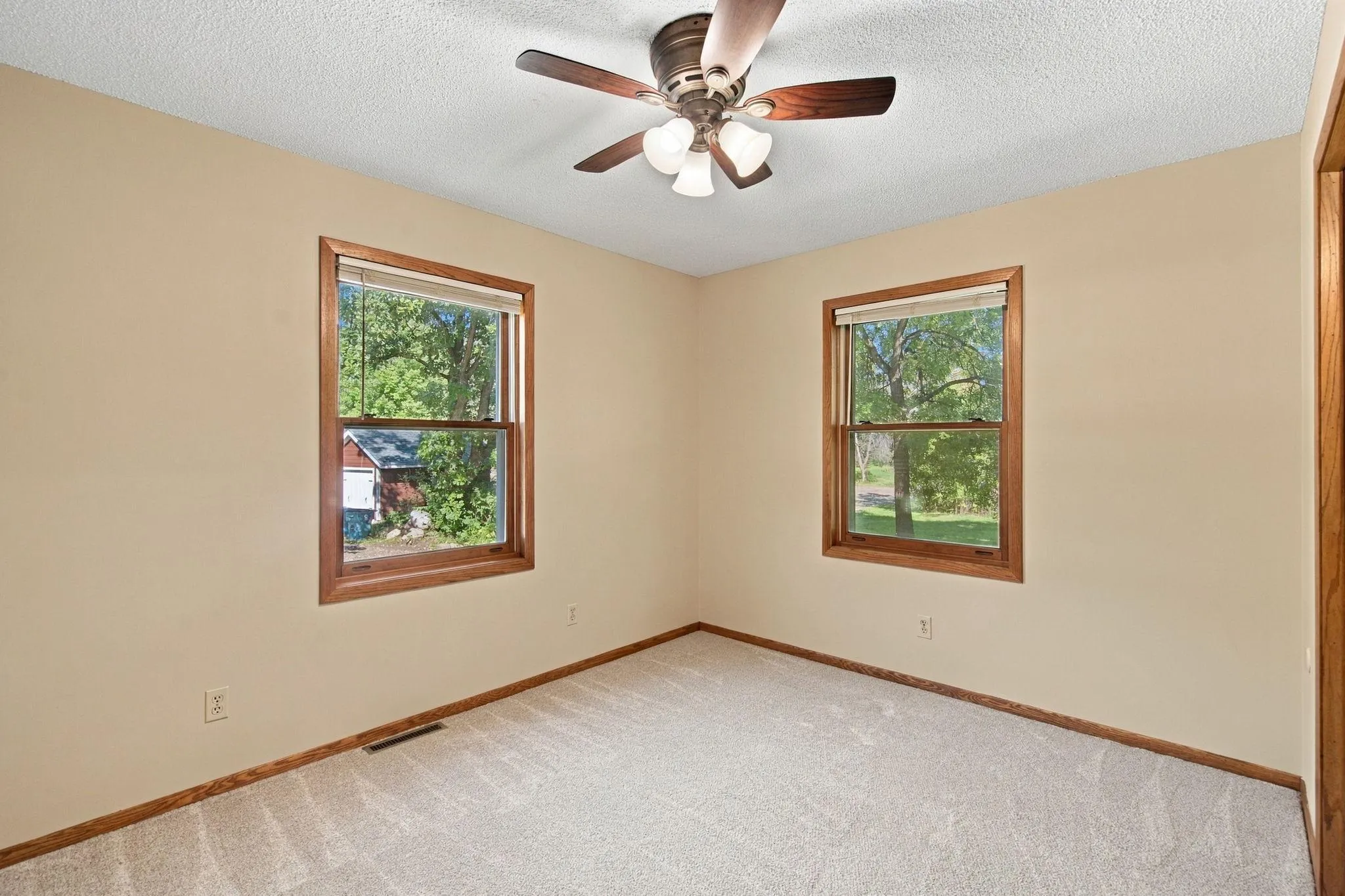 Photo 16 of 20350 Jewel N Avenue