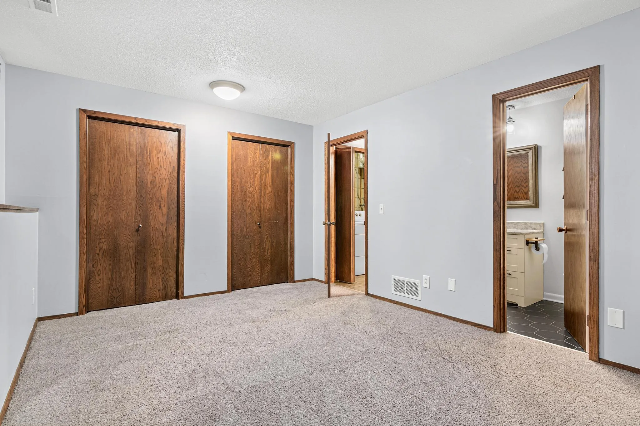 Photo 9 of 6510 2nd Ne Street