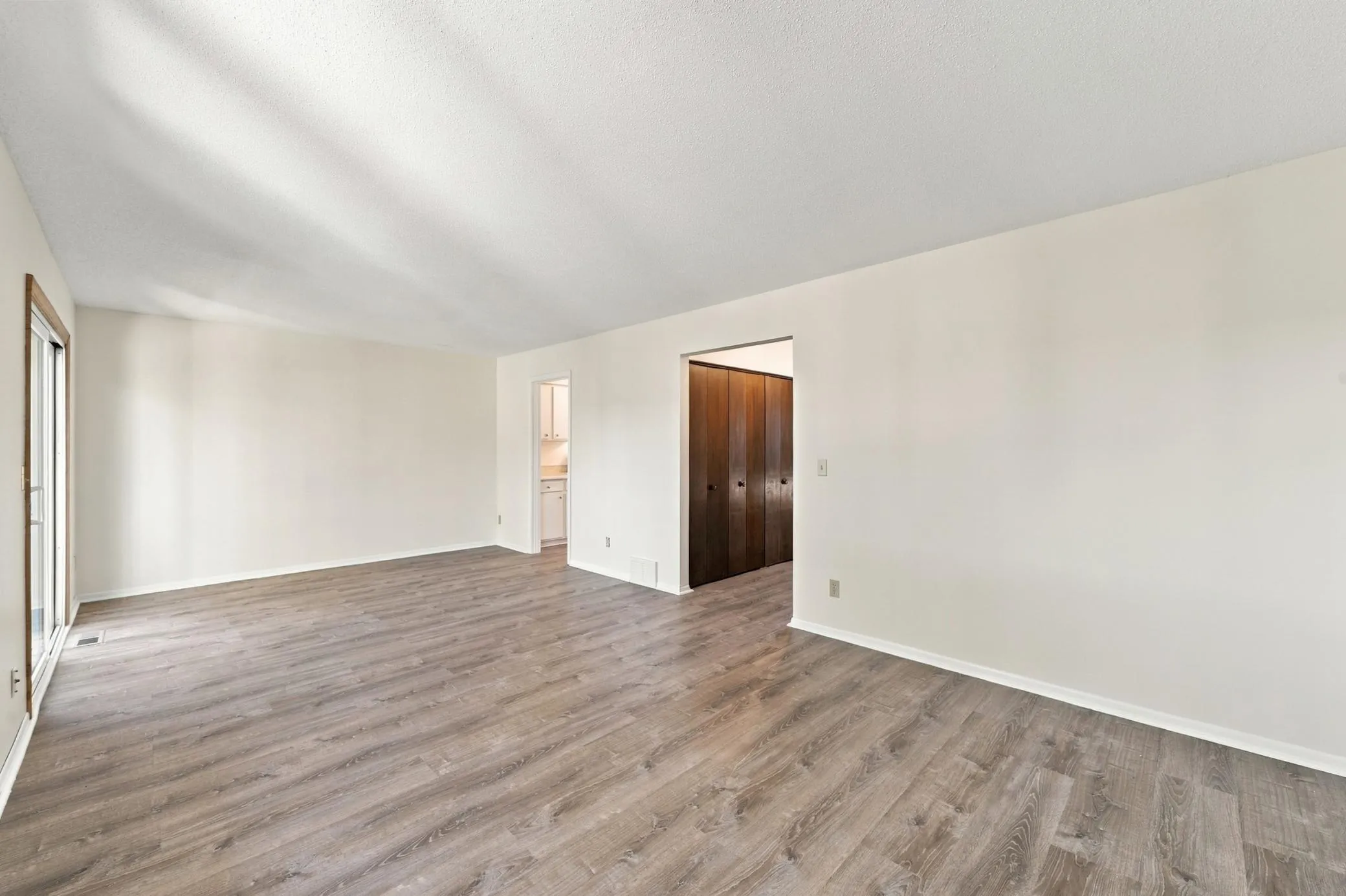 Photo 13 of 7525 Whitney Drive