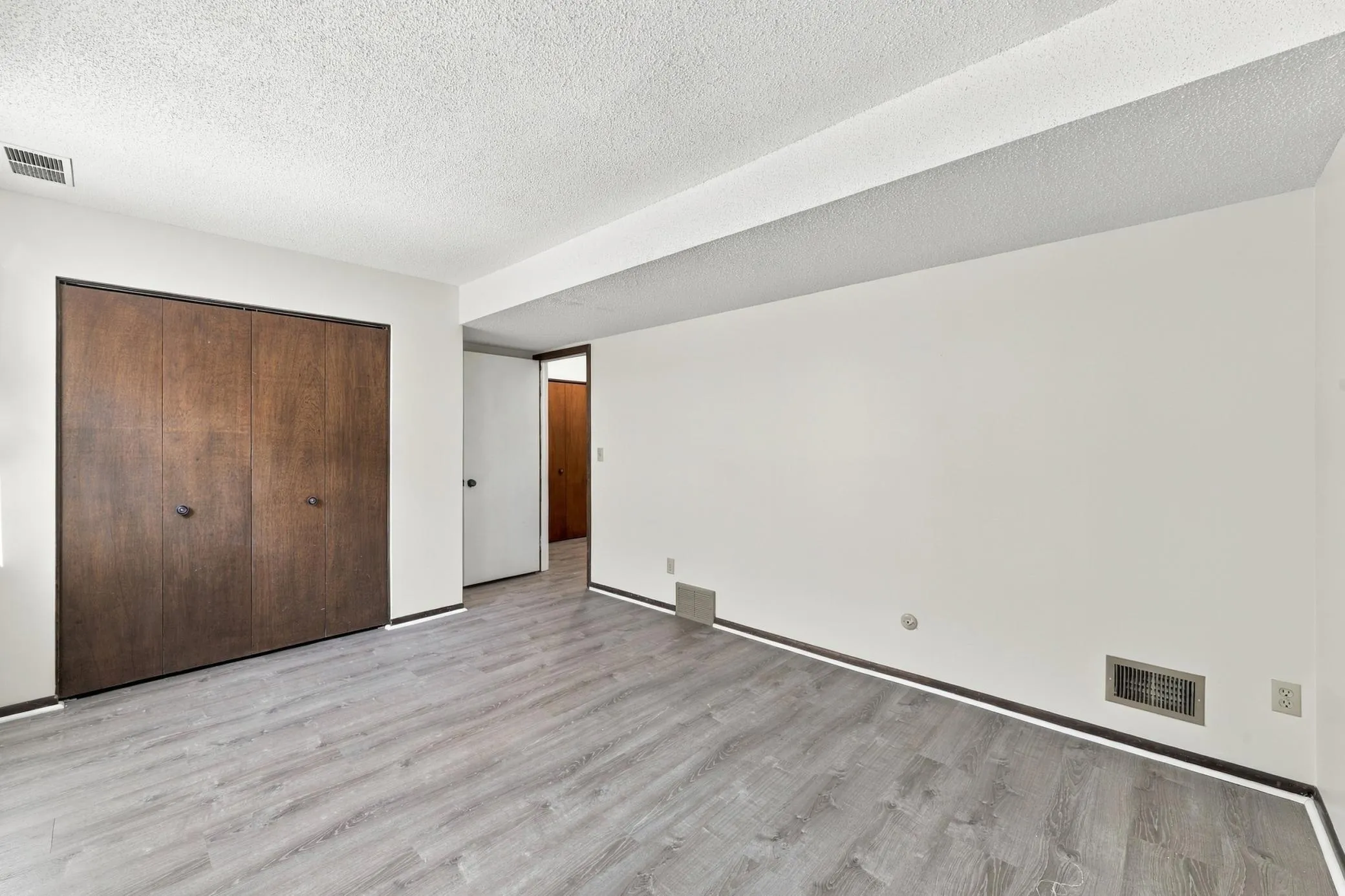 Photo 16 of 7525 Whitney Drive