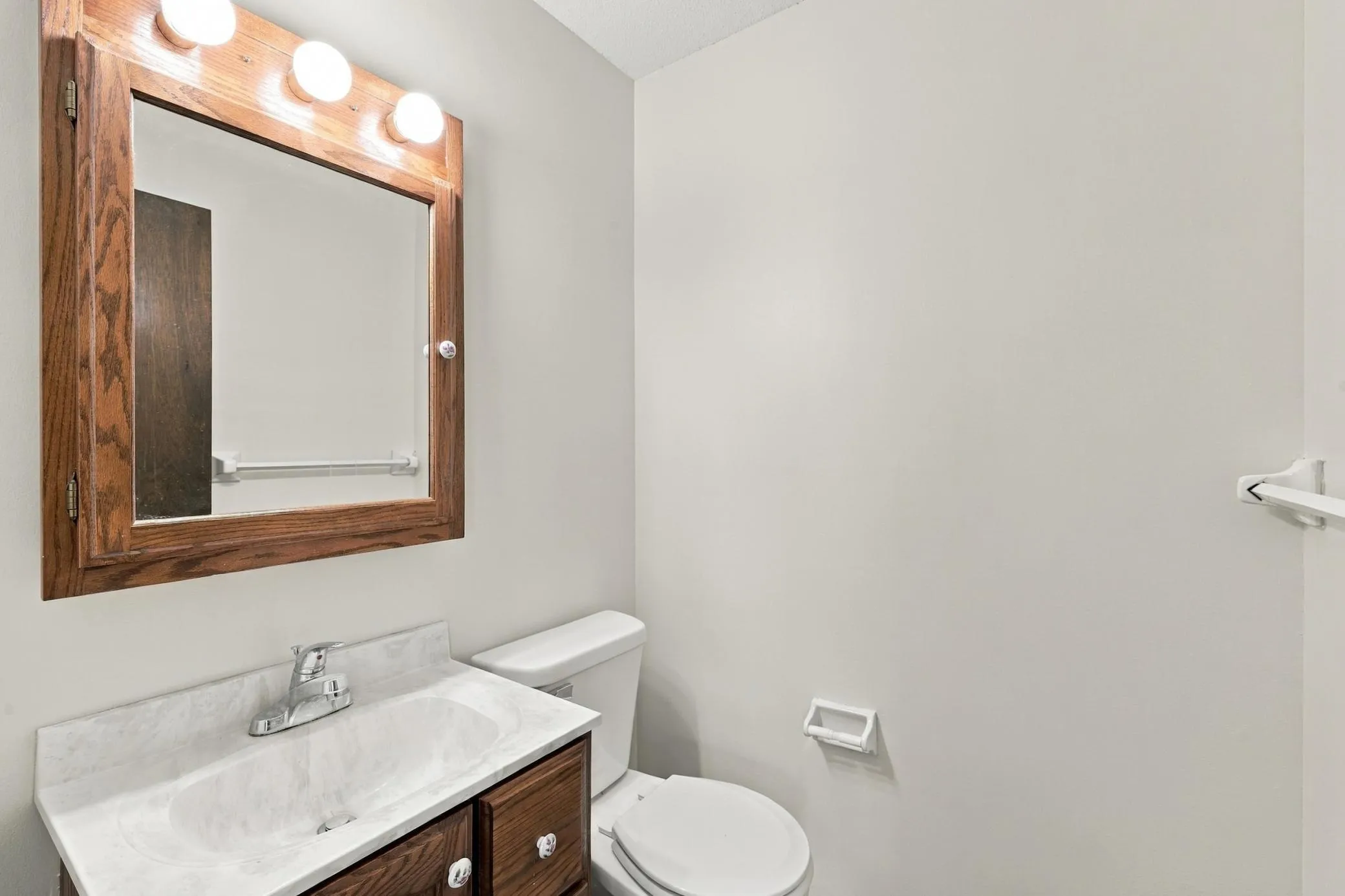 Photo 15 of 7525 Whitney Drive