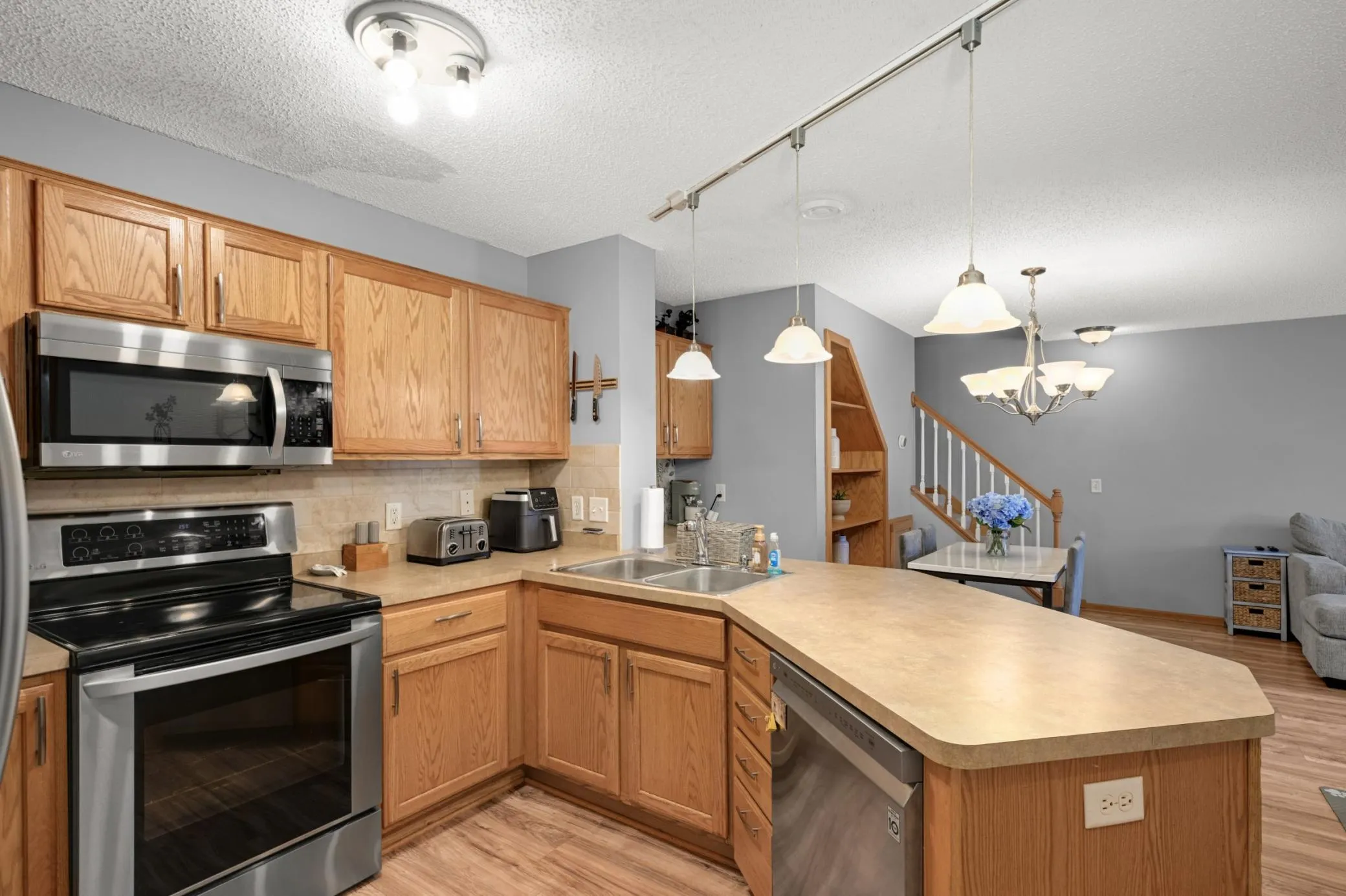 Photo 9 of 2485 Yellowstone Drive Unit 98
