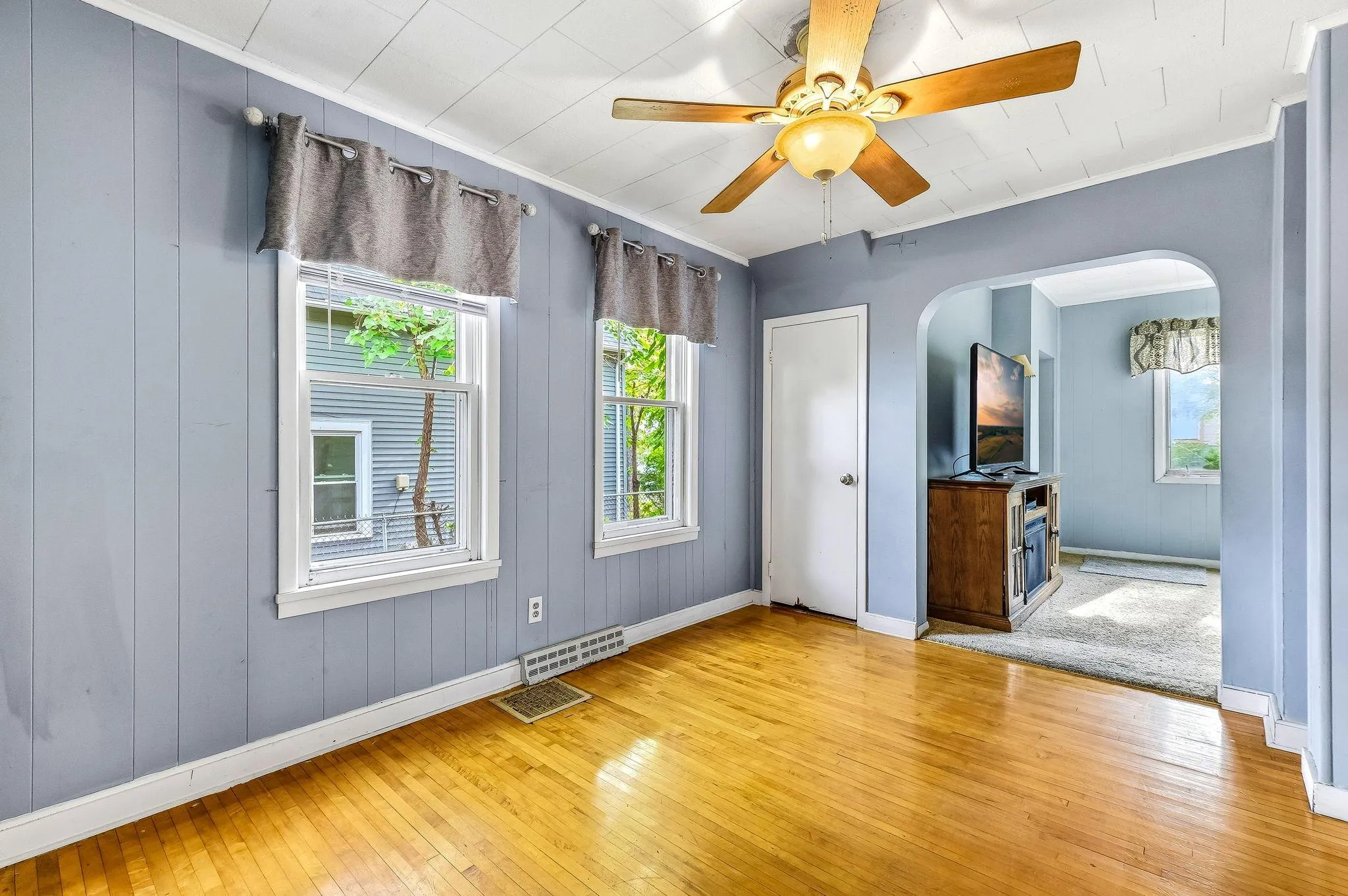 Photo 7 of 535 Edmund Avenue
