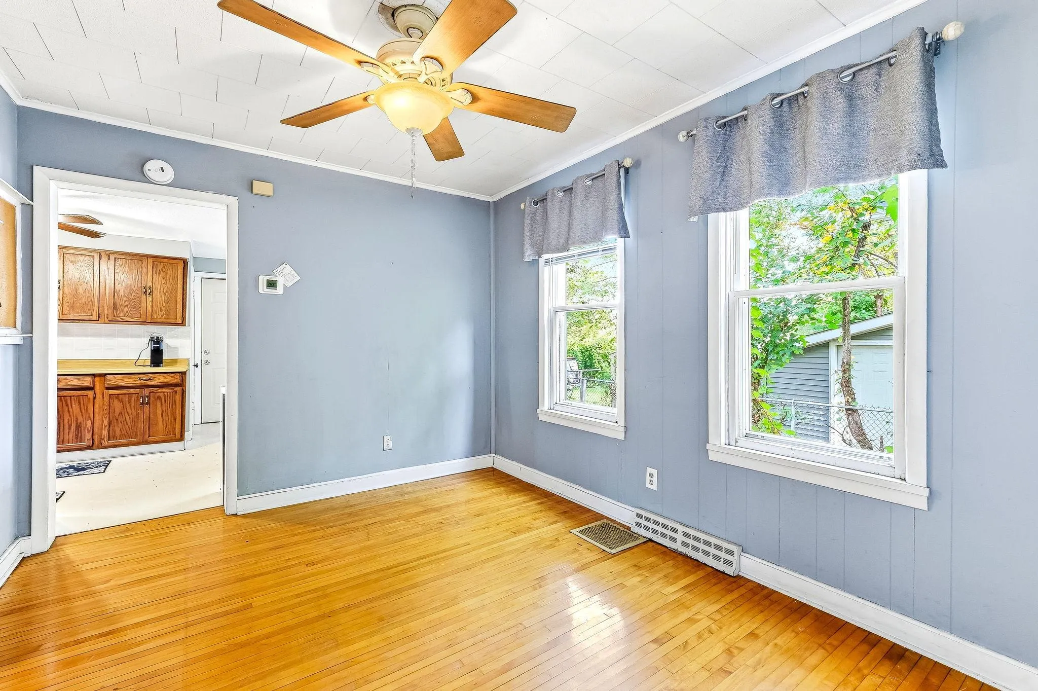 Photo 6 of 535 Edmund Avenue