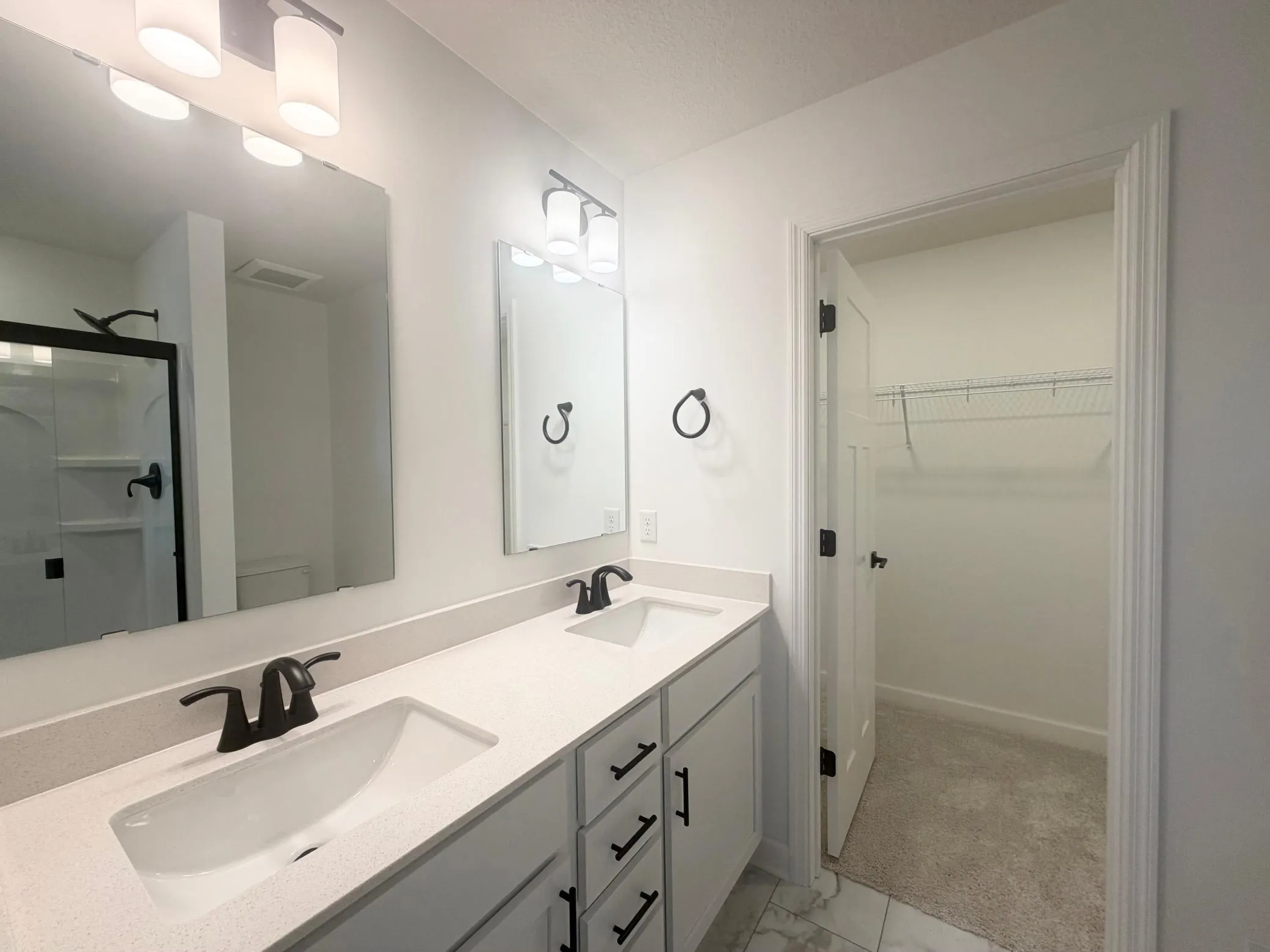 Photo 10 of 10634 Hinton S Avenue