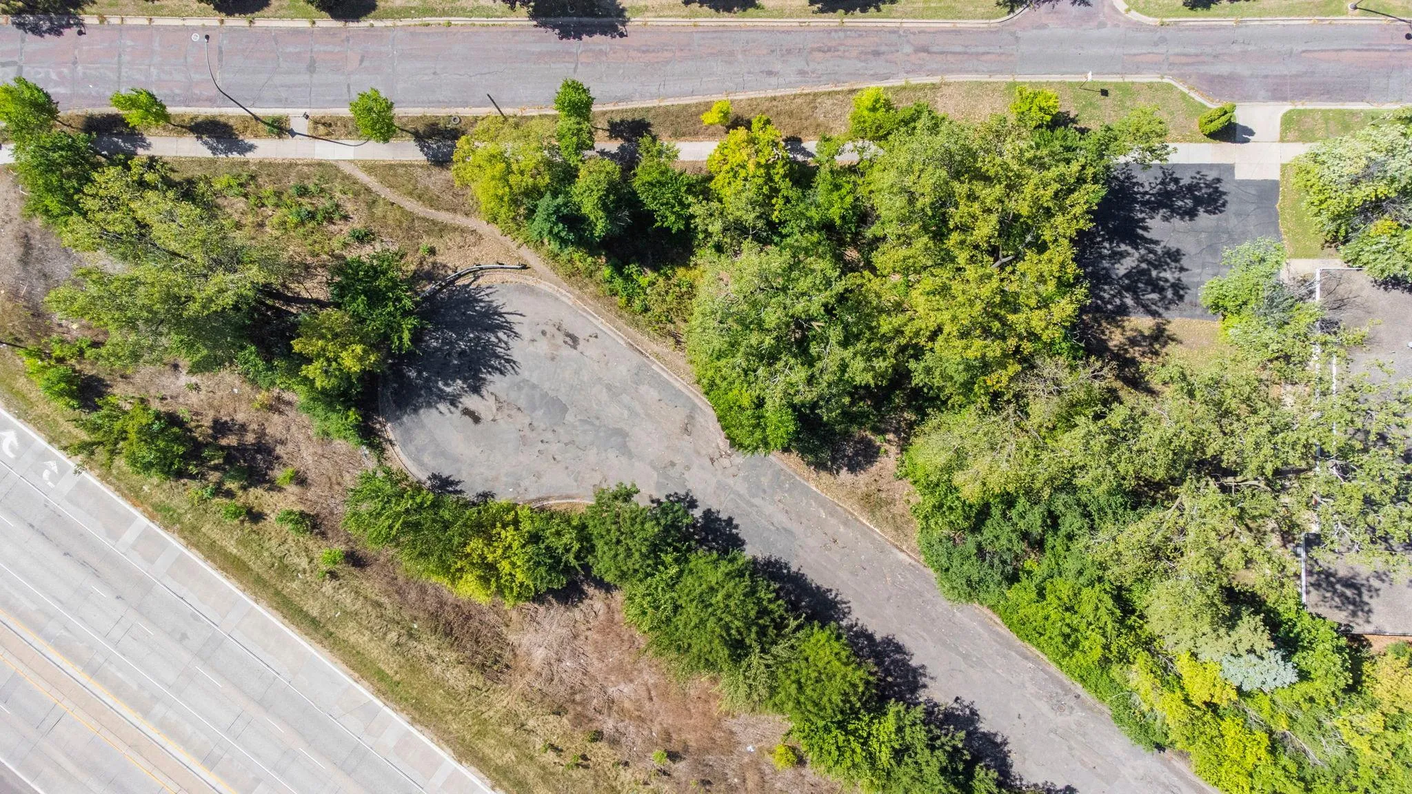 Photo 6 of 1817 Stinson Parkway