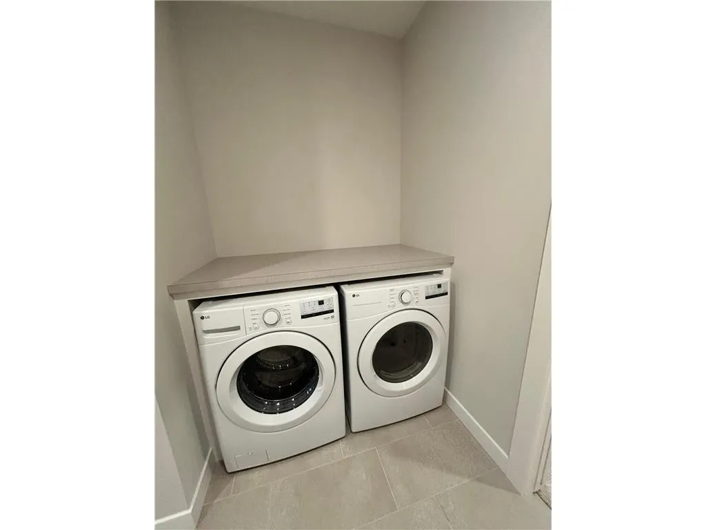 Photo 12 of 4048 Arbor Drive