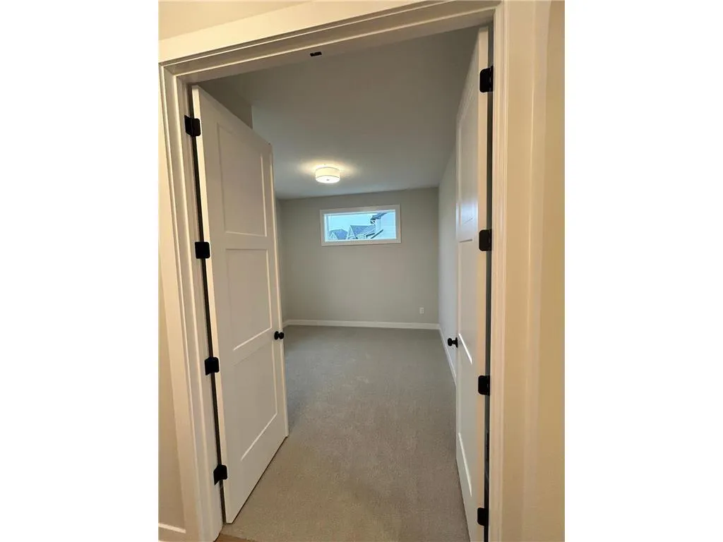 Photo 6 of 4048 Arbor Drive