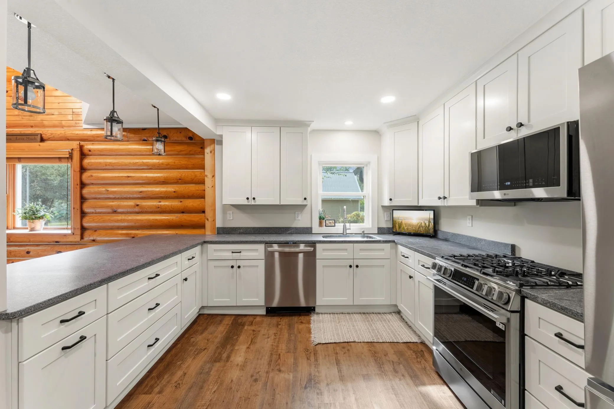 Photo 6 of 157 Ideal N Avenue