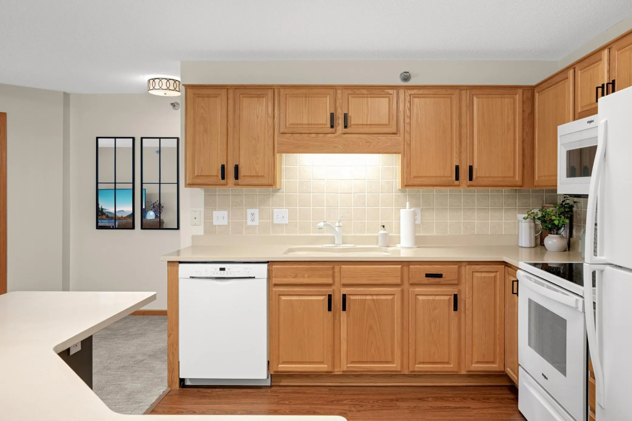 Photo 6 of 18400 Euclid Street Unit 353