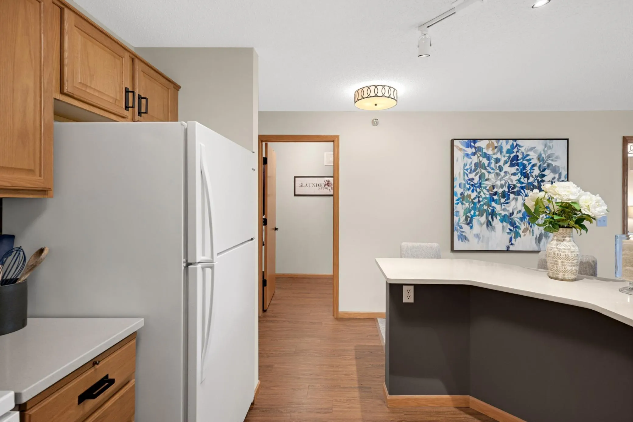 Photo 7 of 18400 Euclid Street Unit 353
