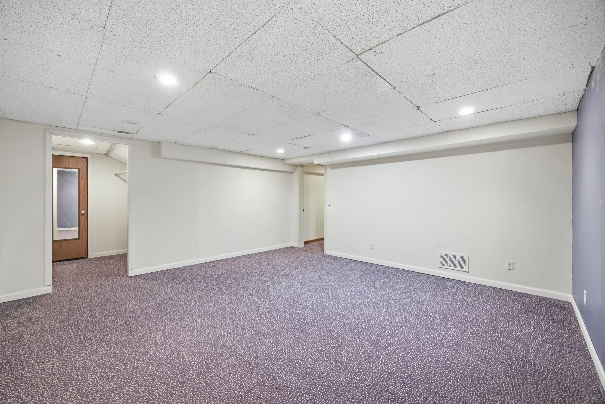 Photo 42 of 1847 Upper 55th E Street