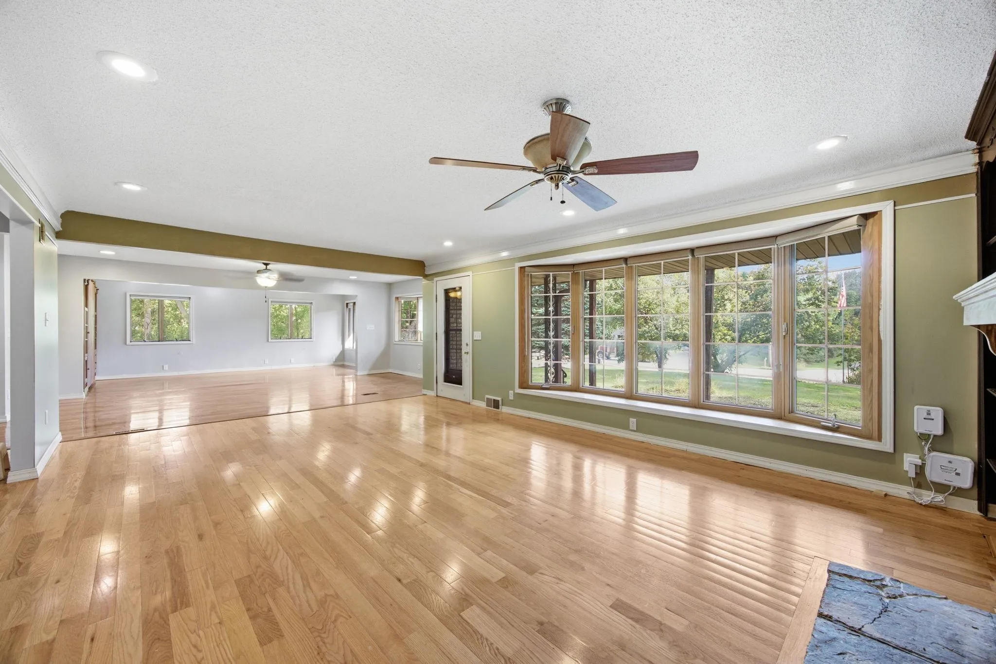 Photo 10 of 1847 Upper 55th E Street