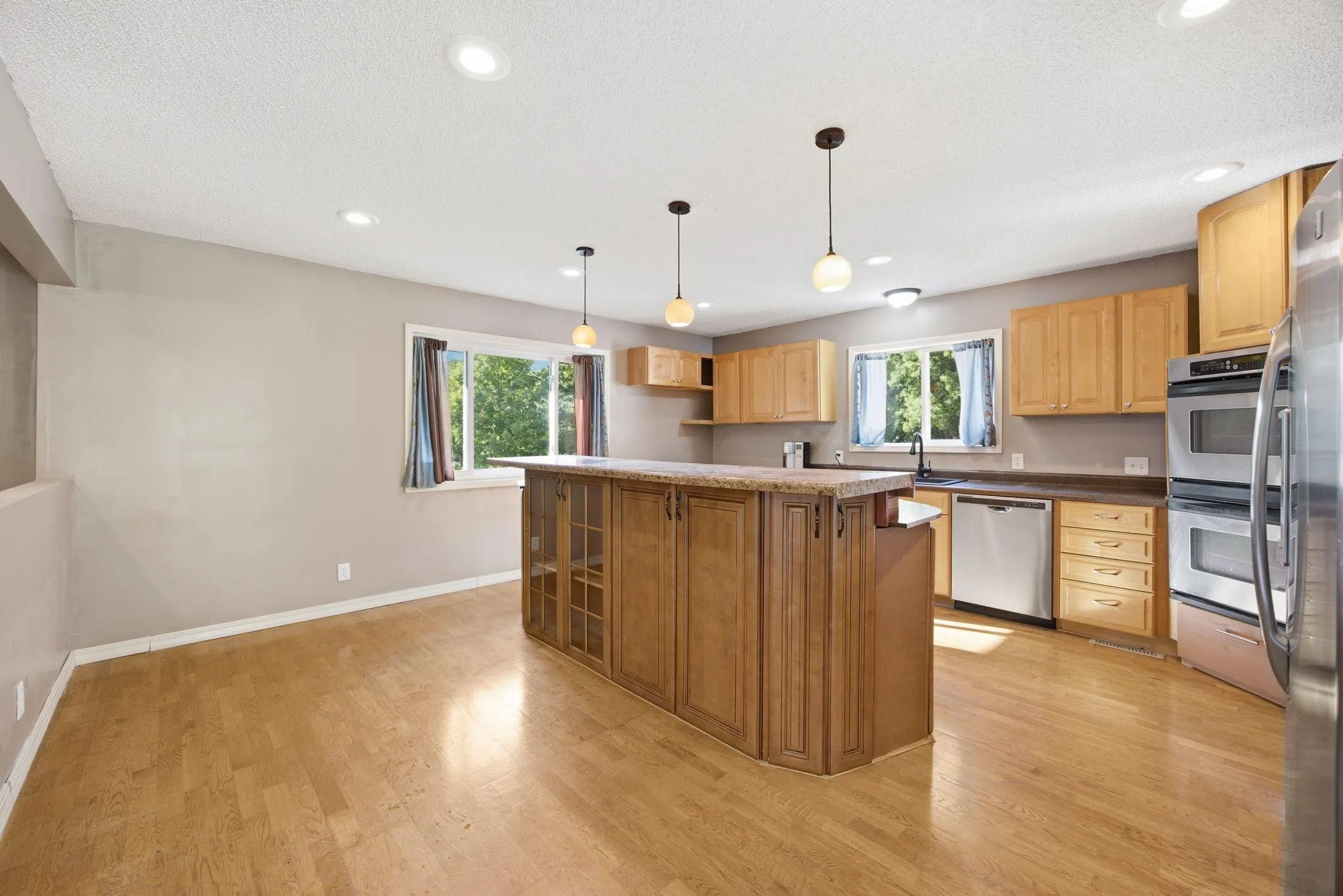 Photo 15 of 1847 Upper 55th E Street
