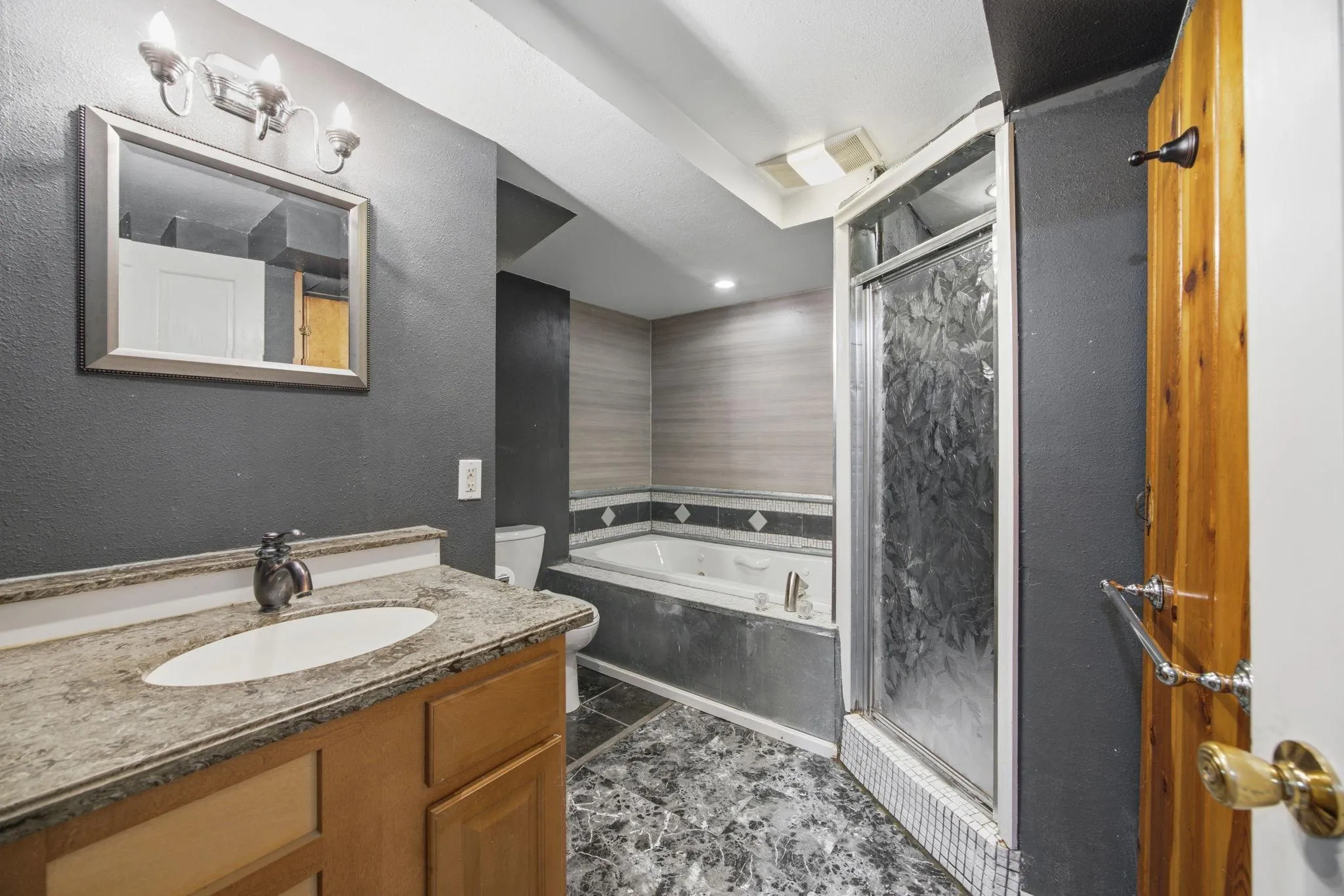 Photo 36 of 1847 Upper 55th E Street