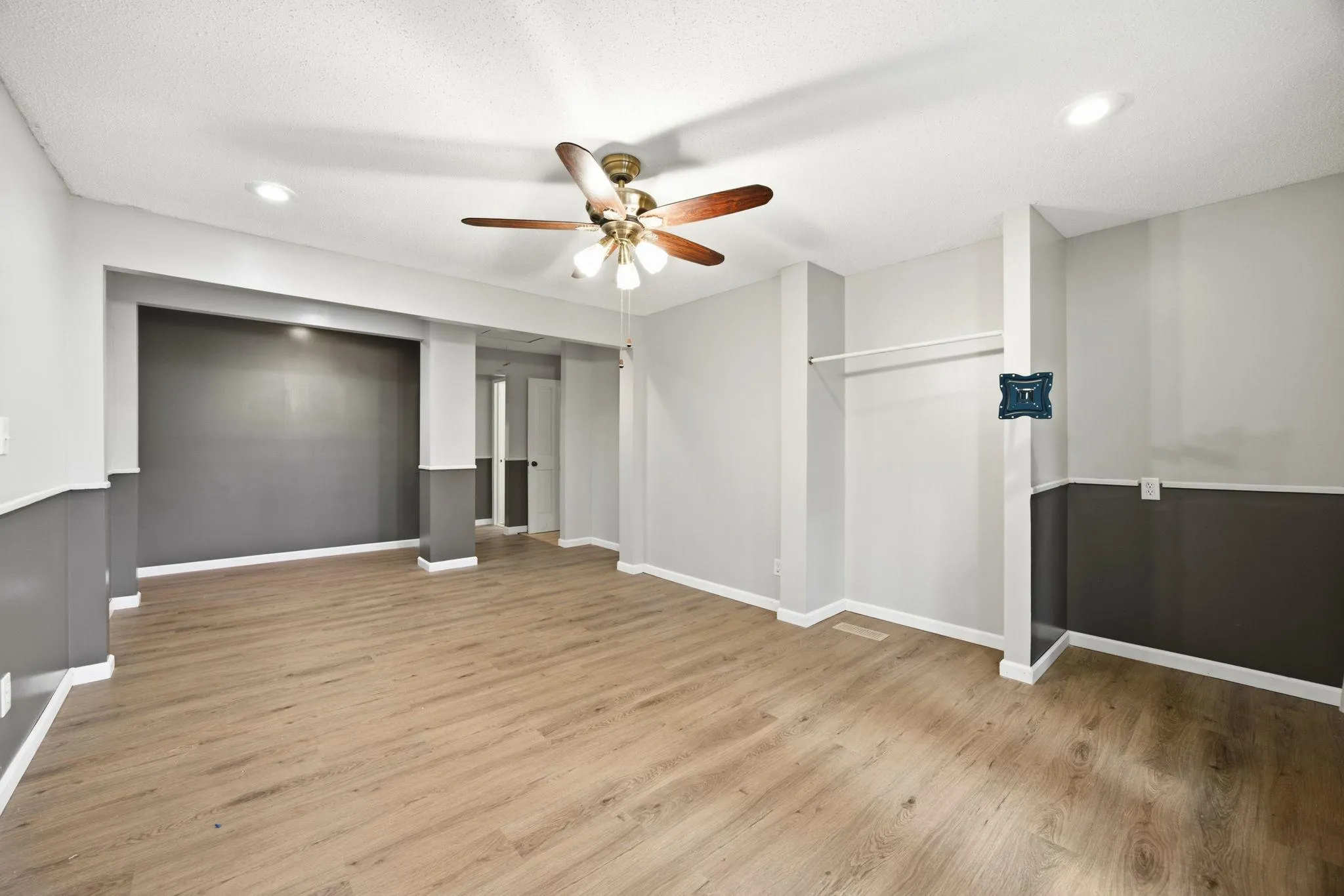 Photo 24 of 1847 Upper 55th E Street