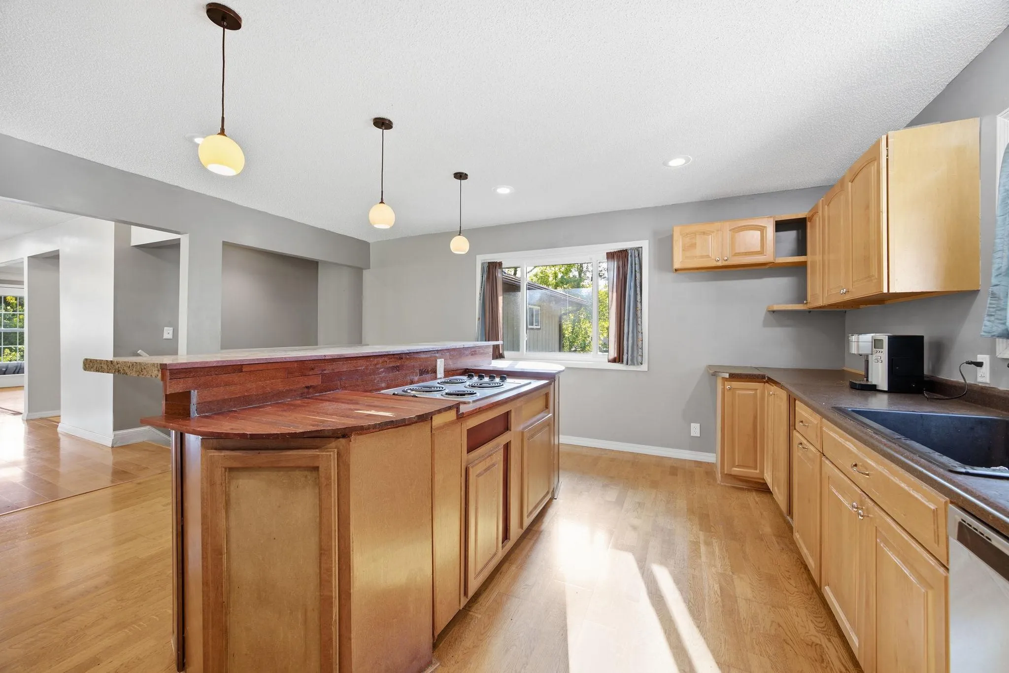 Photo 17 of 1847 Upper 55th E Street