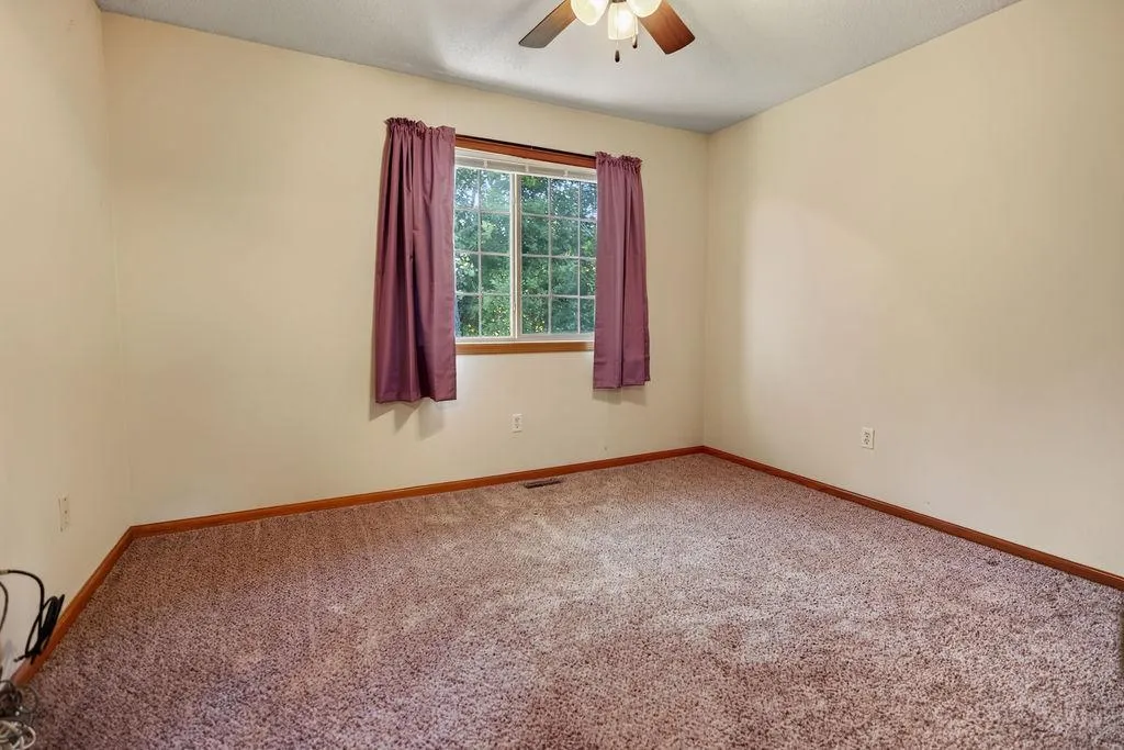 Photo 13 of 23133 Iris Avenue