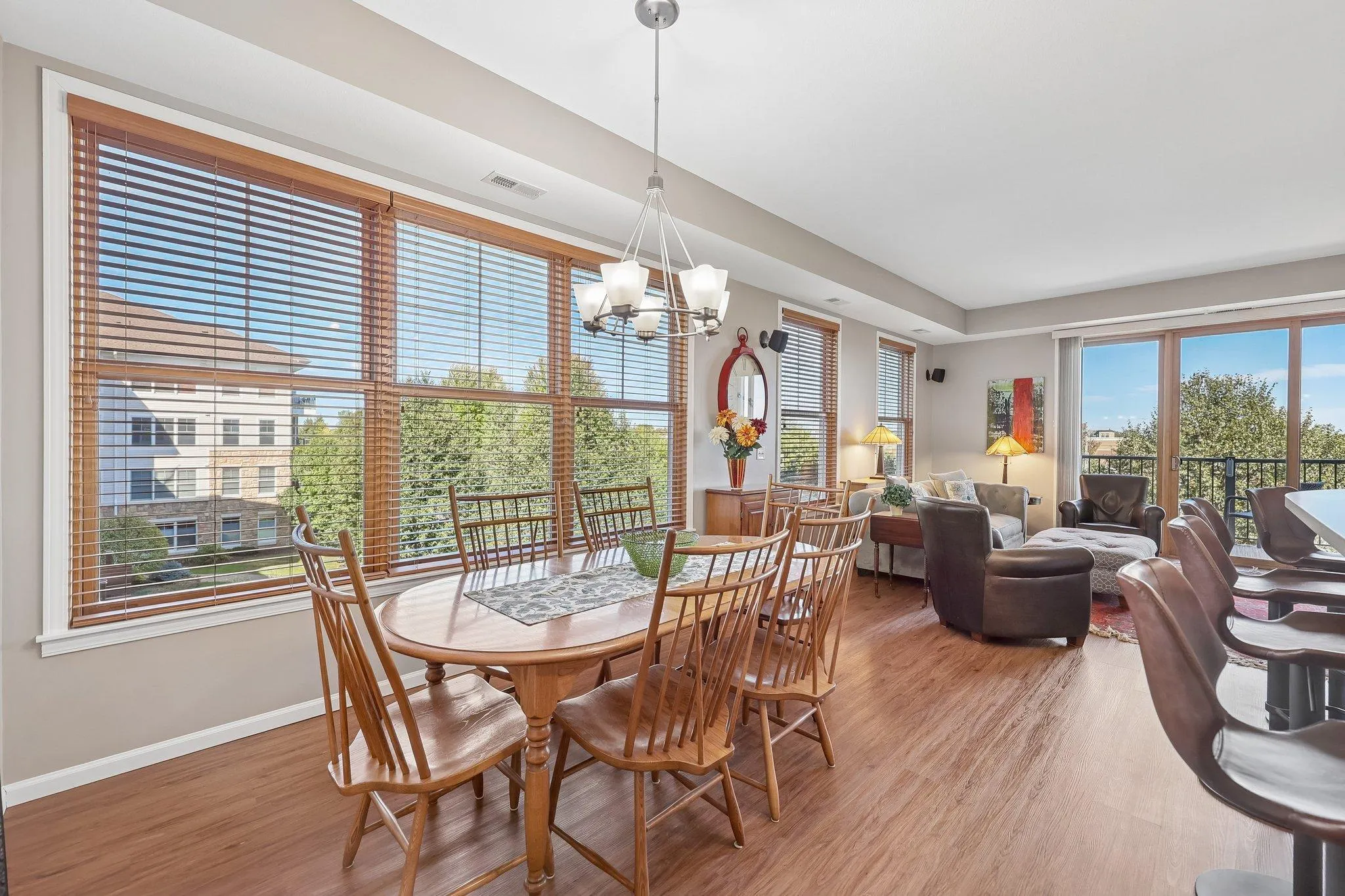 Photo 11 of 3110 N Chestnut Street Unit 308