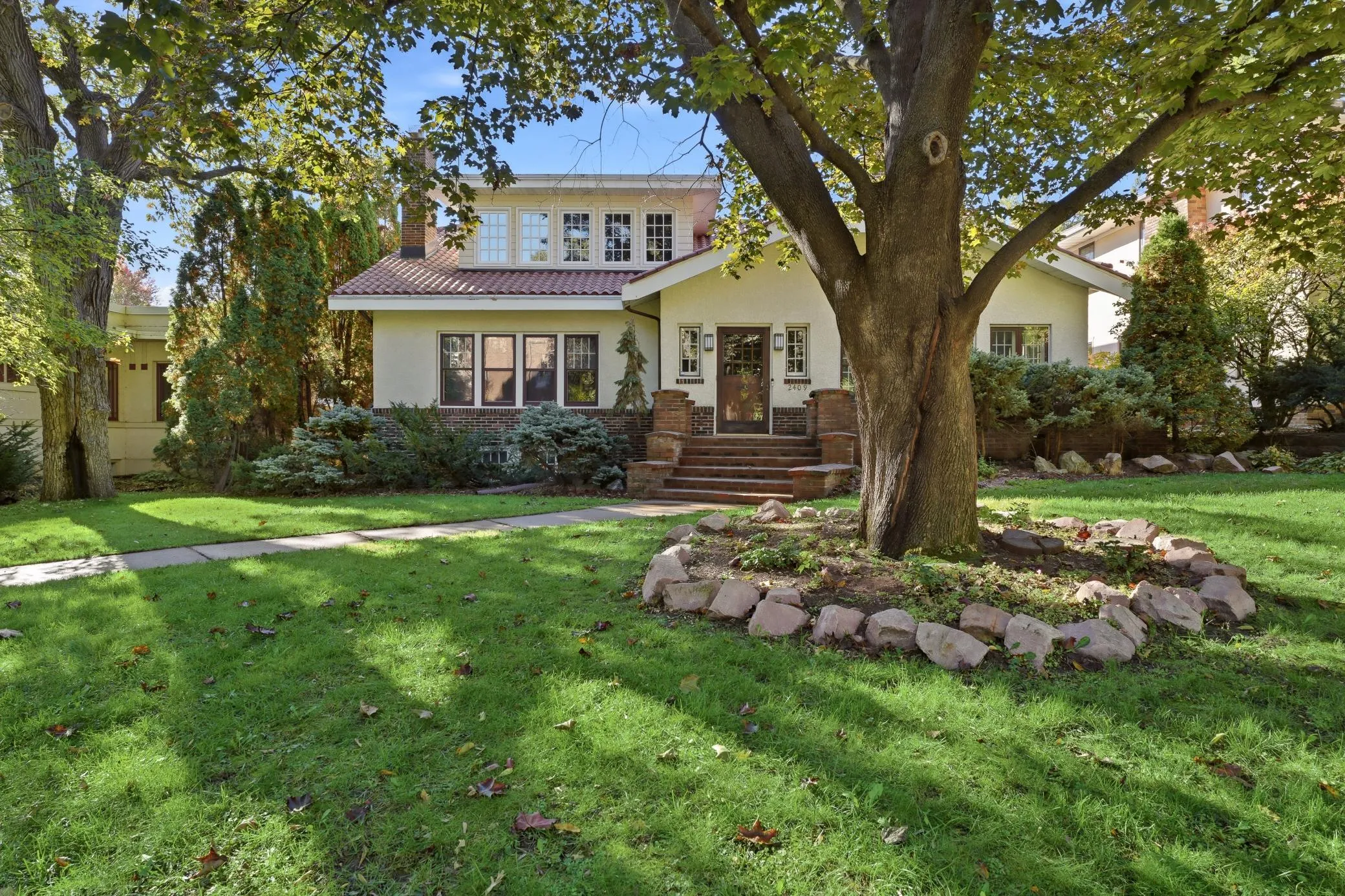 Photo 3 of 2409 W 22nd Street