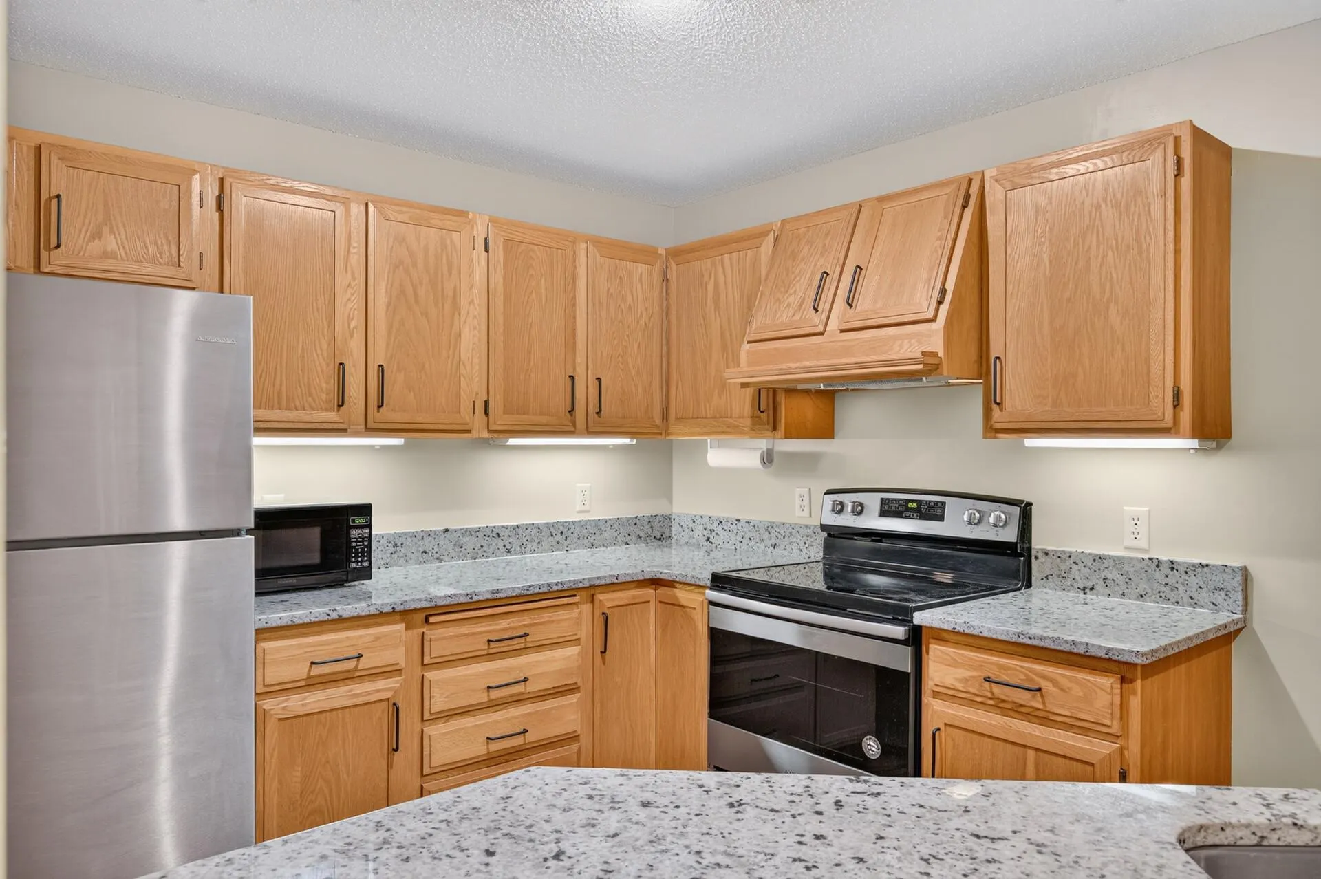 Photo 9 of 15710 26th N Avenue Unit D