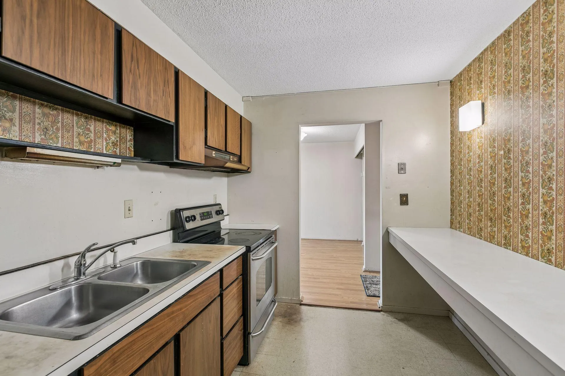 Photo 9 of 6423 Colony Way Unit 1b