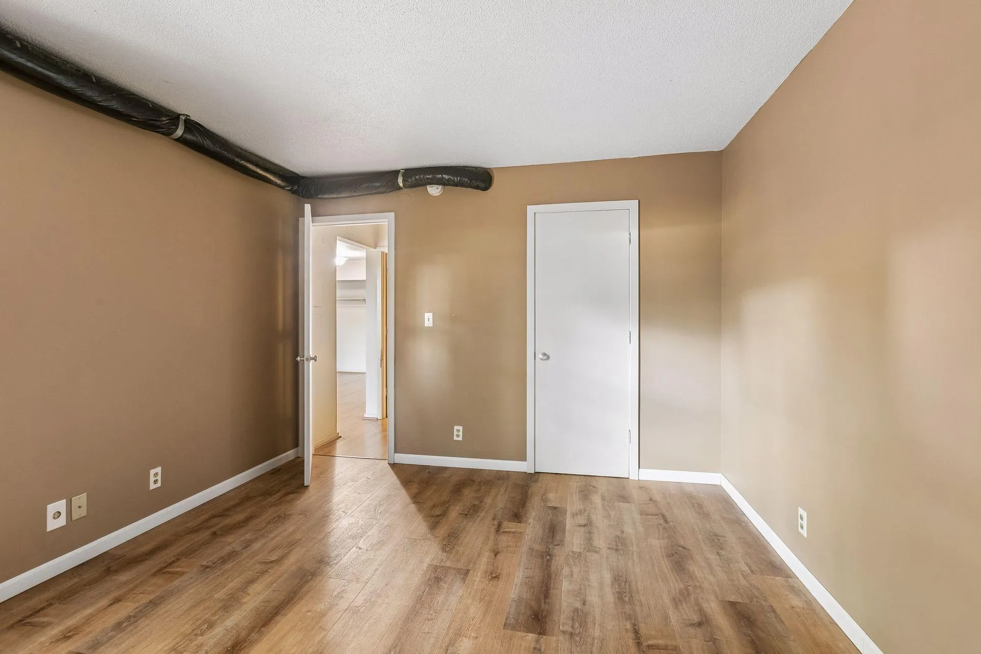 Photo 13 of 6423 Colony Way Unit 1b