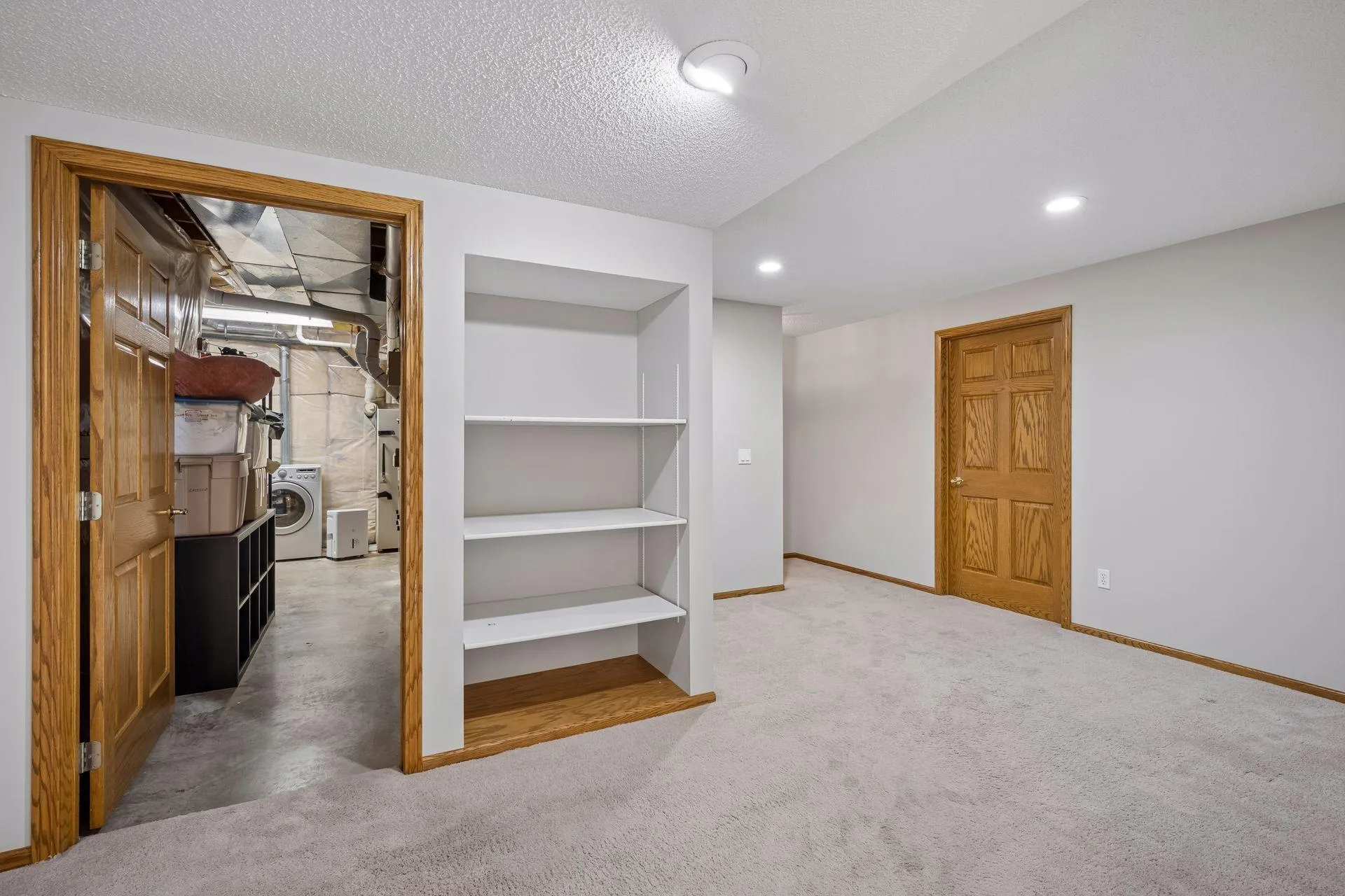 Photo 31 of 10205 Aetna Ne Avenue