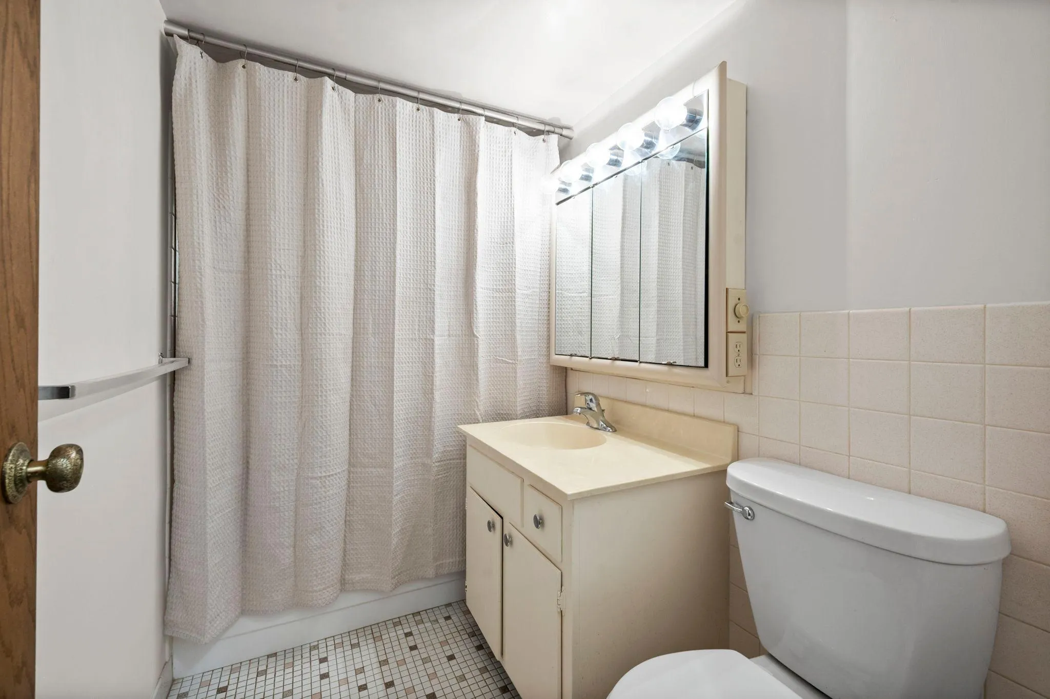 Photo 20 of 6450 York S Avenue Unit 207
