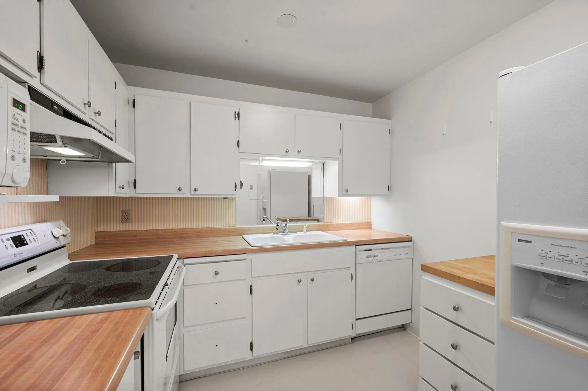 Photo 11 of 6450 York S Avenue Unit 207
