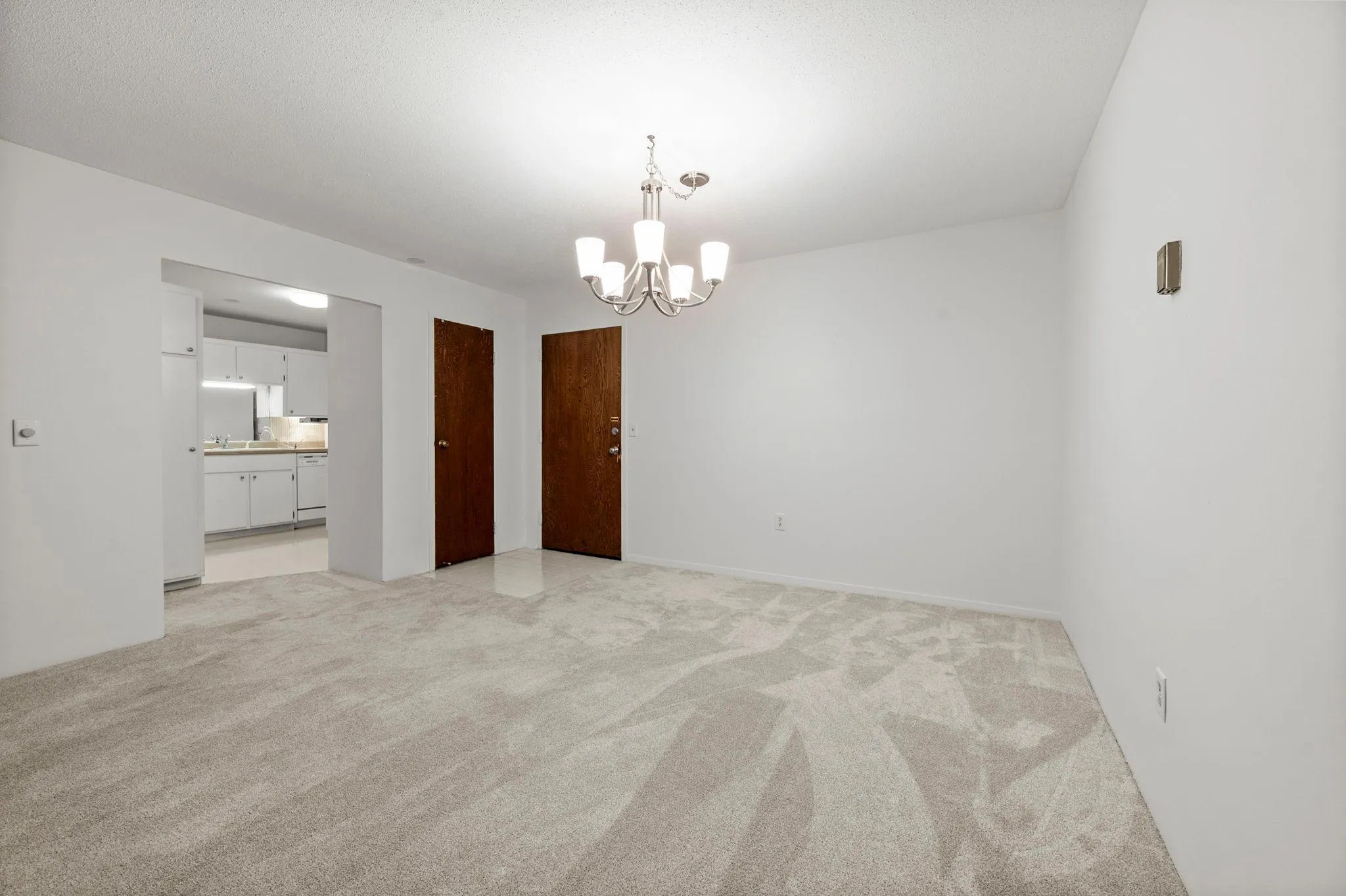 Photo 8 of 6450 York S Avenue Unit 207