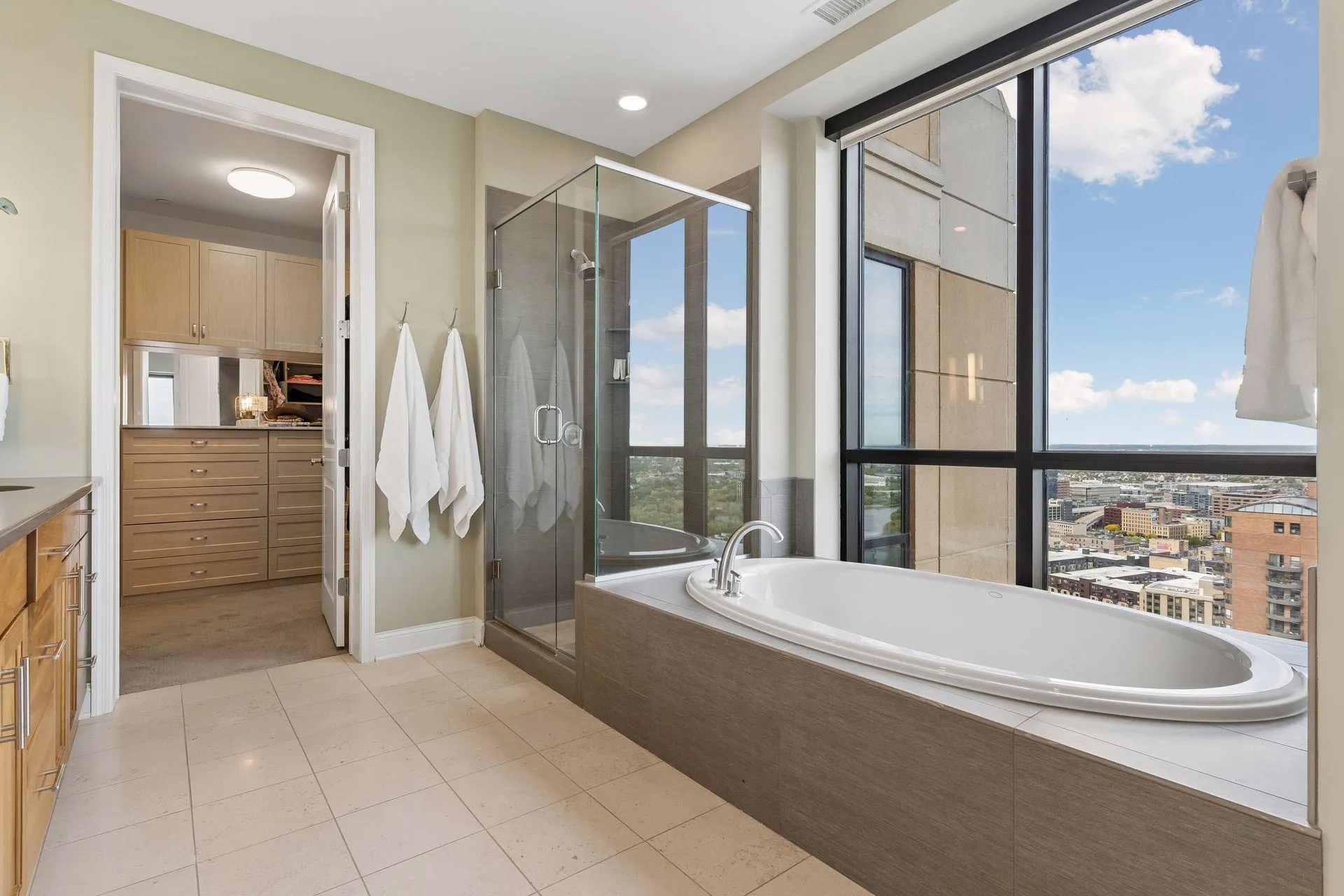 Photo 56 of 100 3rd S Avenue Unit 3302