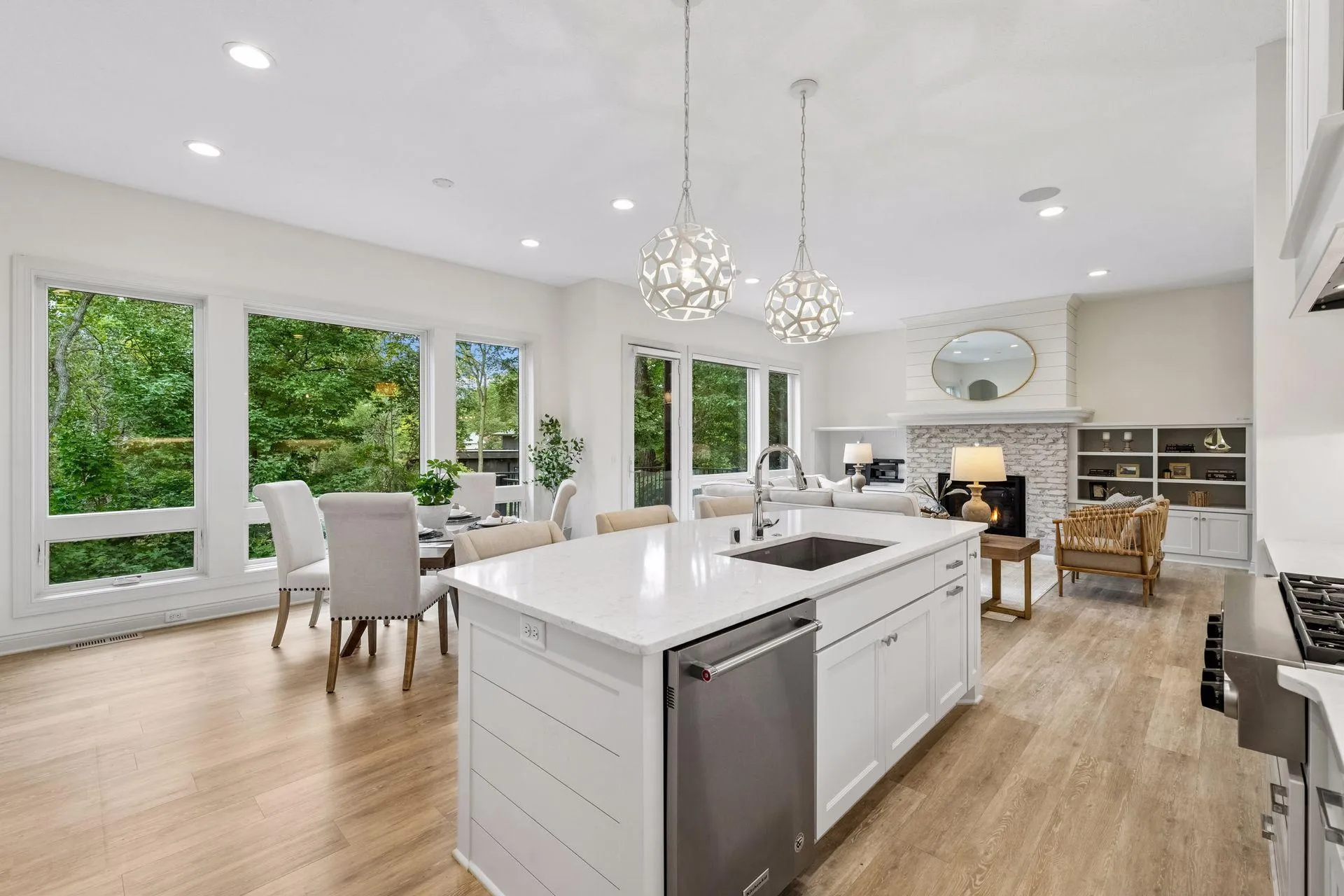 Photo 8 of 3419 Groveland Lane