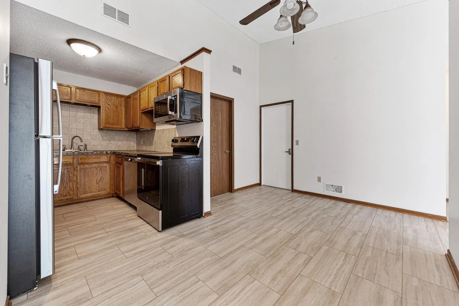 Photo 13 of 3831 Heather Drive