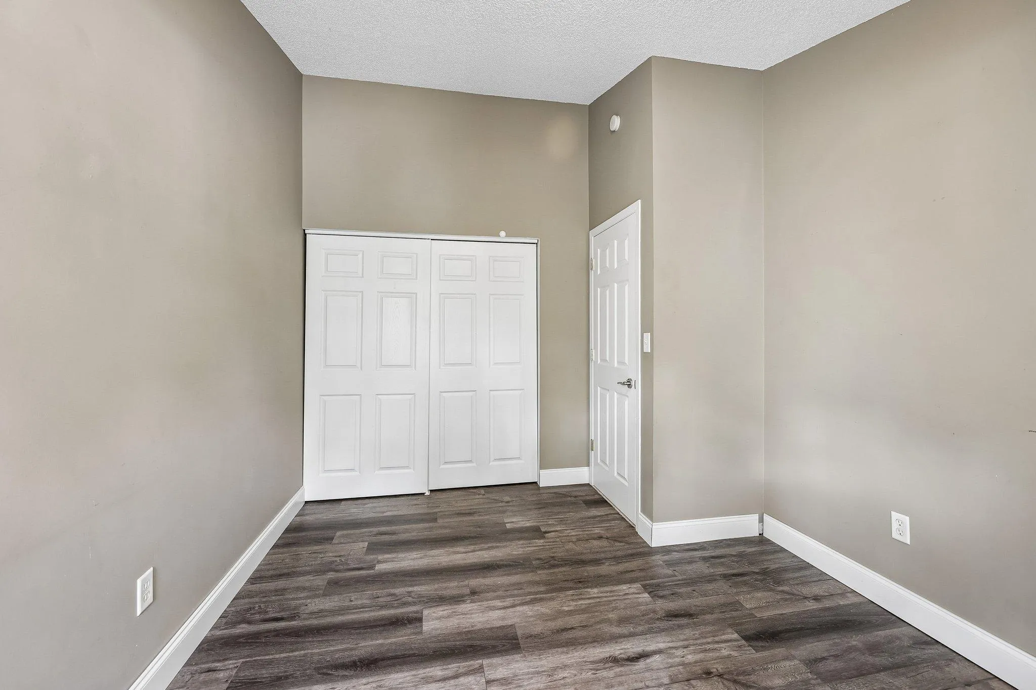 Photo 20 of 4082 Meadowlark Lane