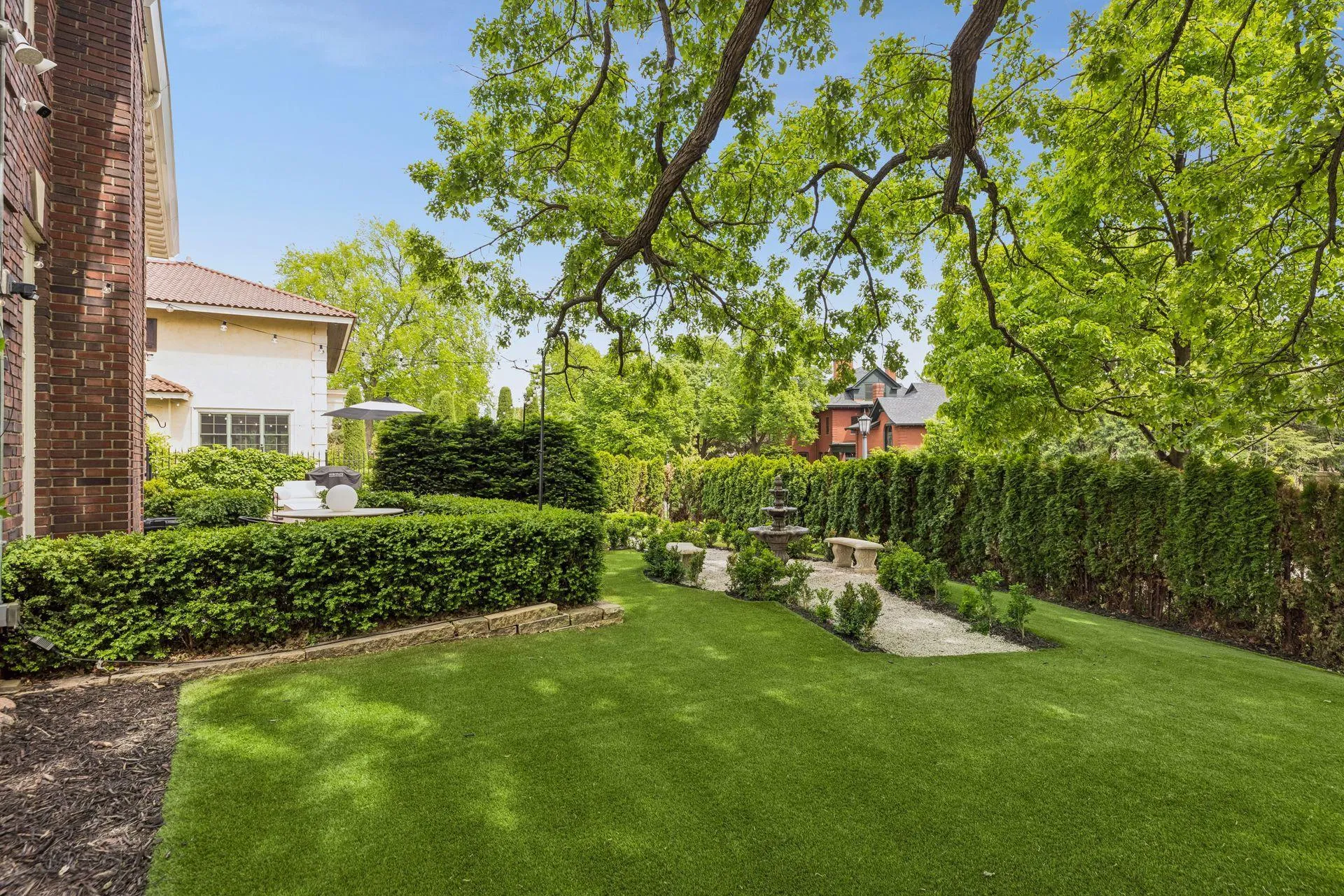 Photo 82 of 1122 Mount Curve Avenue
