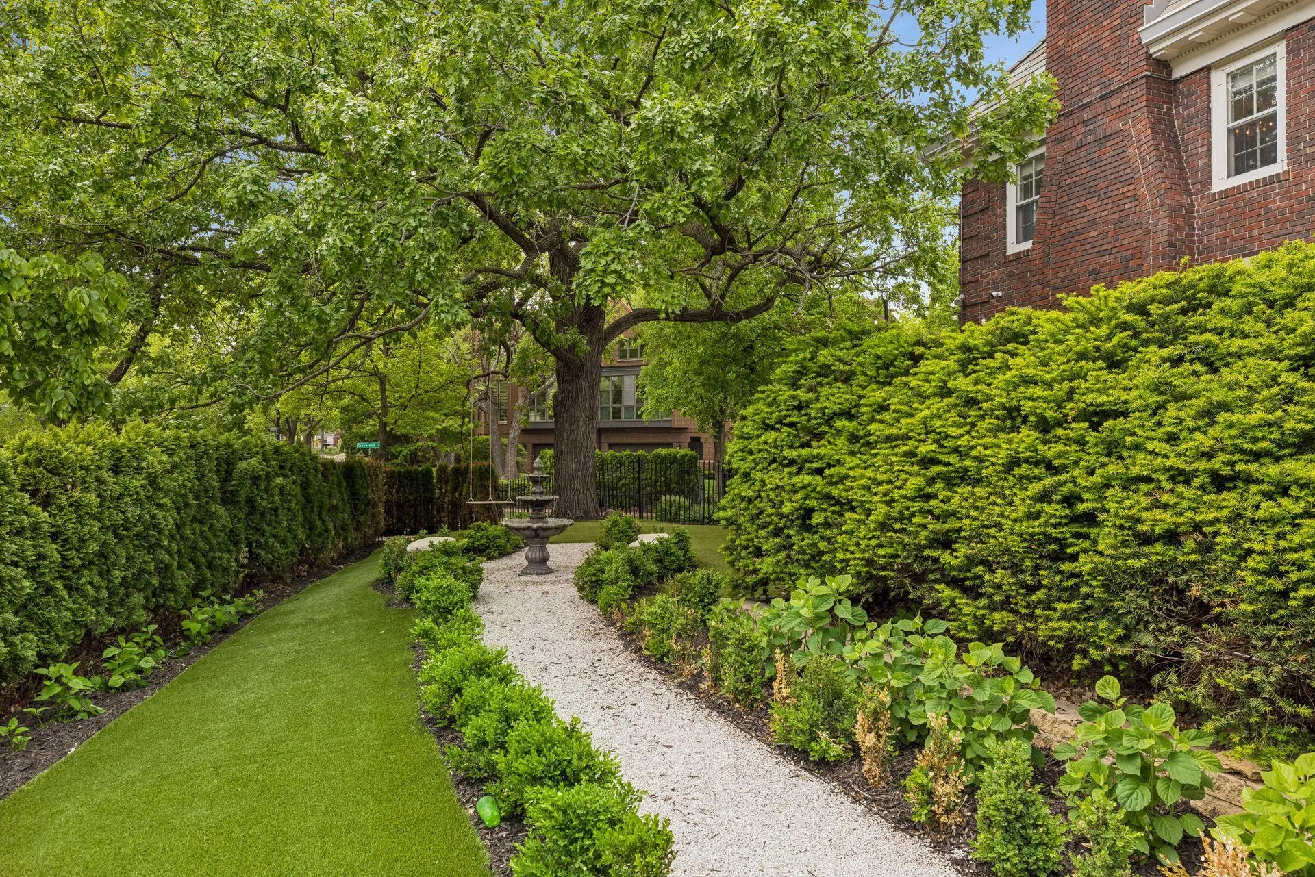 Photo 88 of 1122 Mount Curve Avenue