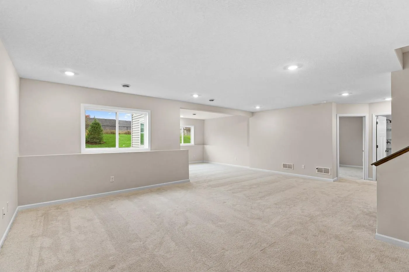Photo 6 of 11590 19th Ne Street