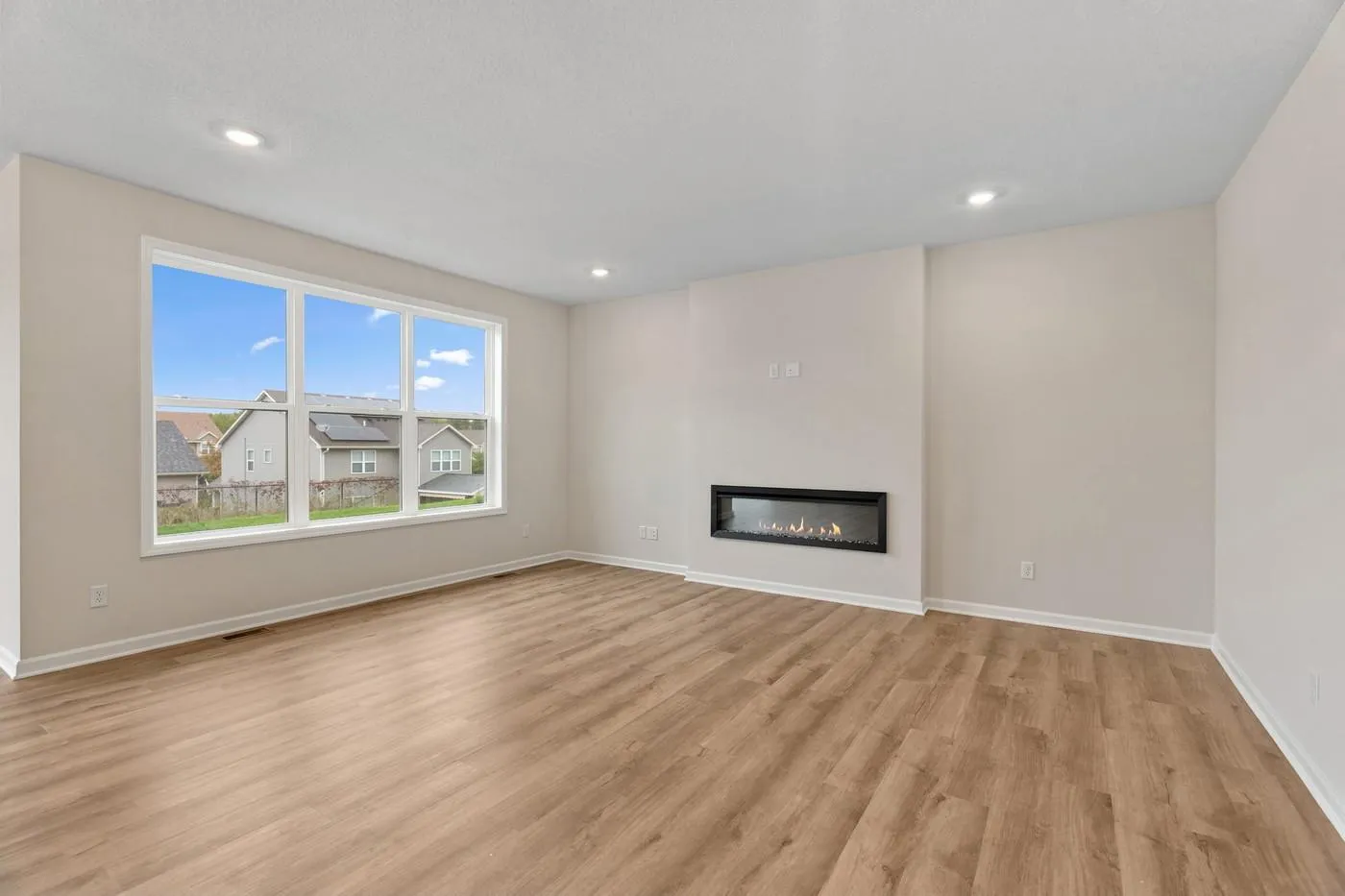 Photo 9 of 11590 19th Ne Street