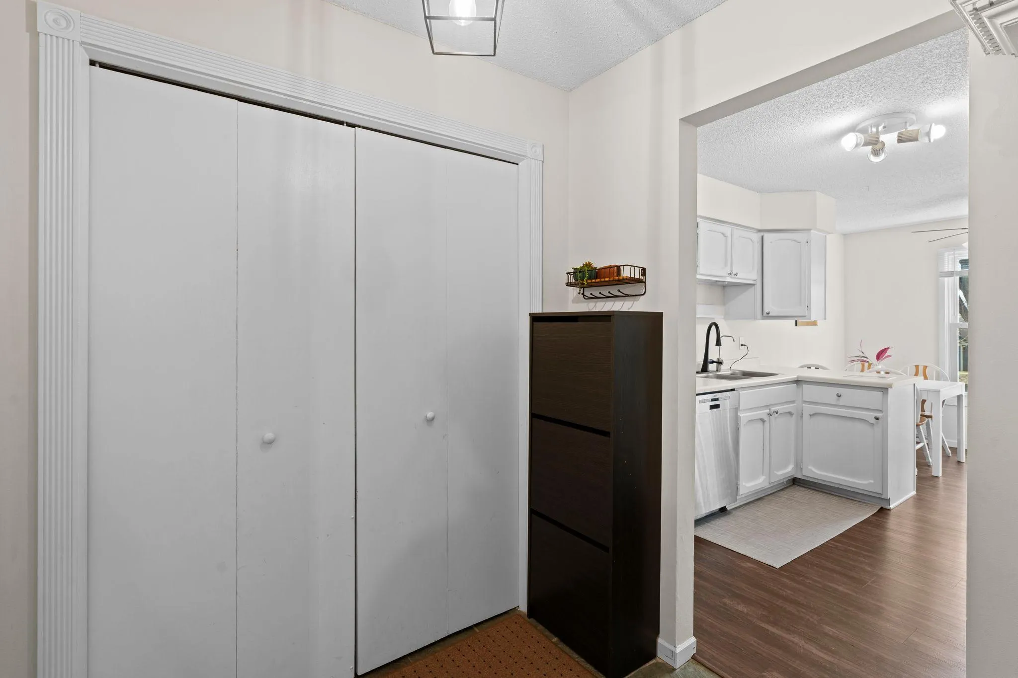 Photo 14 of 3861 Gold Point Unit B