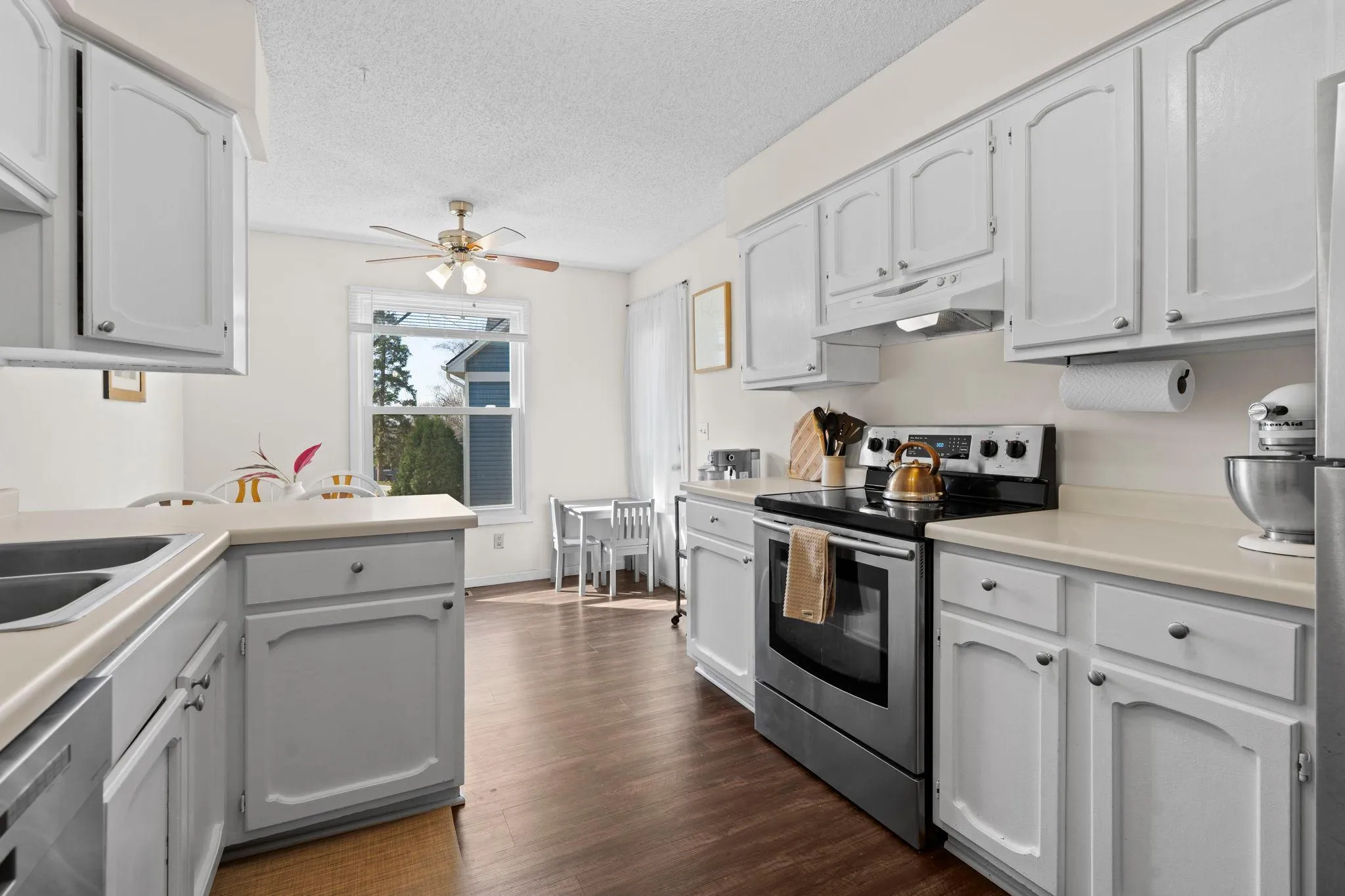 Photo 17 of 3861 Gold Point Unit B