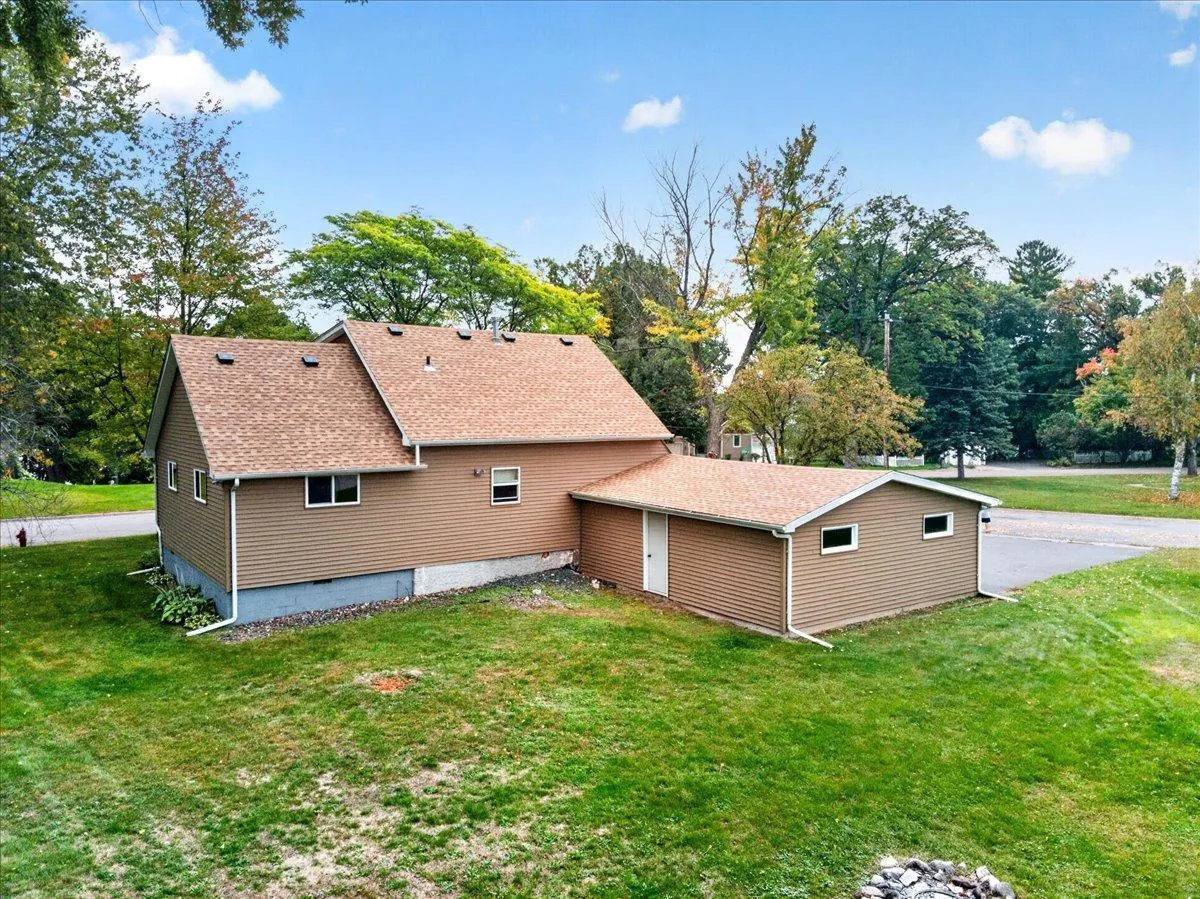 Photo 8 of 11800 Oak Street