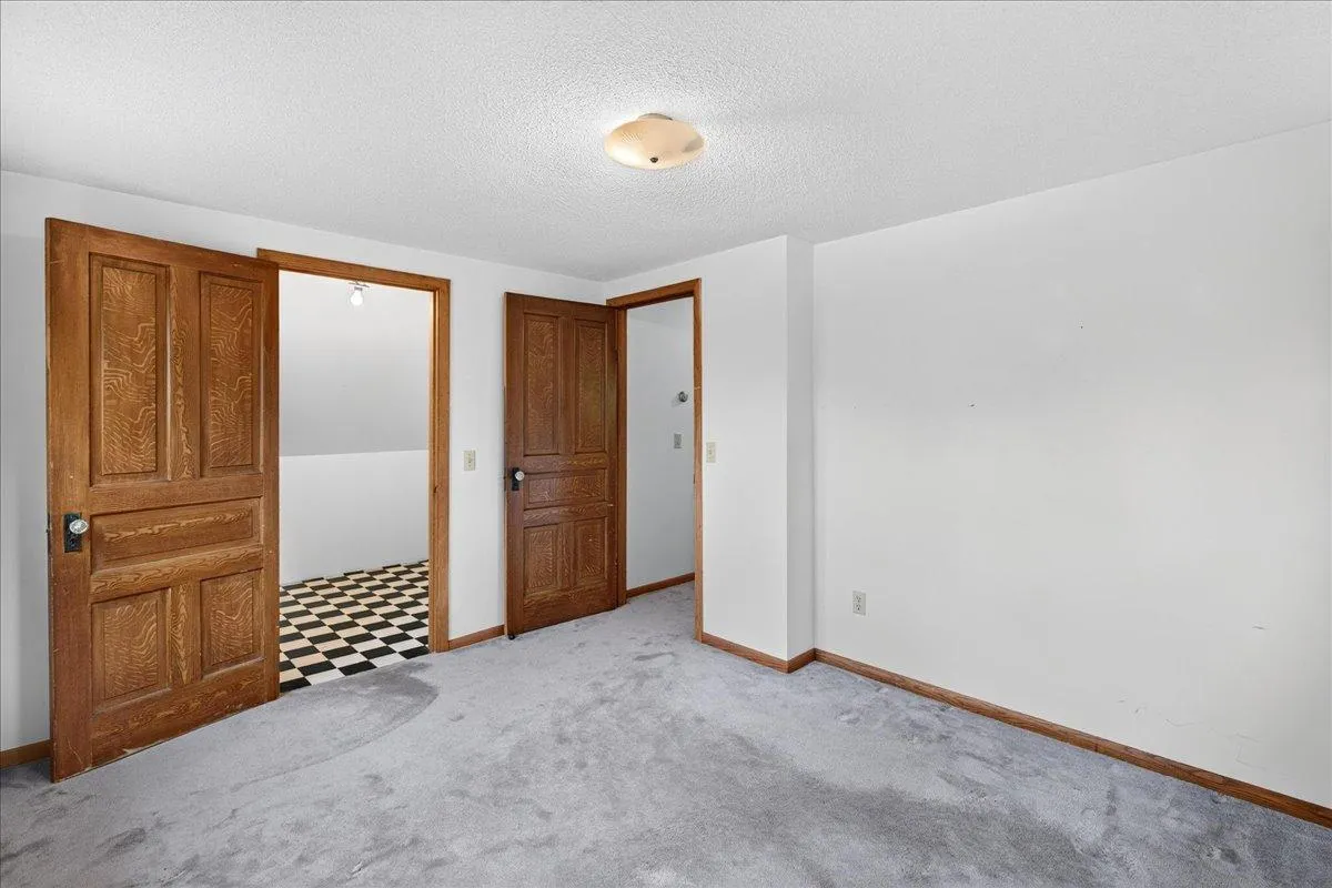 Photo 31 of 11800 Oak Street